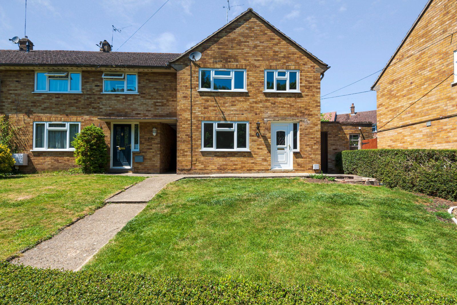 3 bed terraced house for sale in Watchfield, Swindon, Oxfordshire SN6