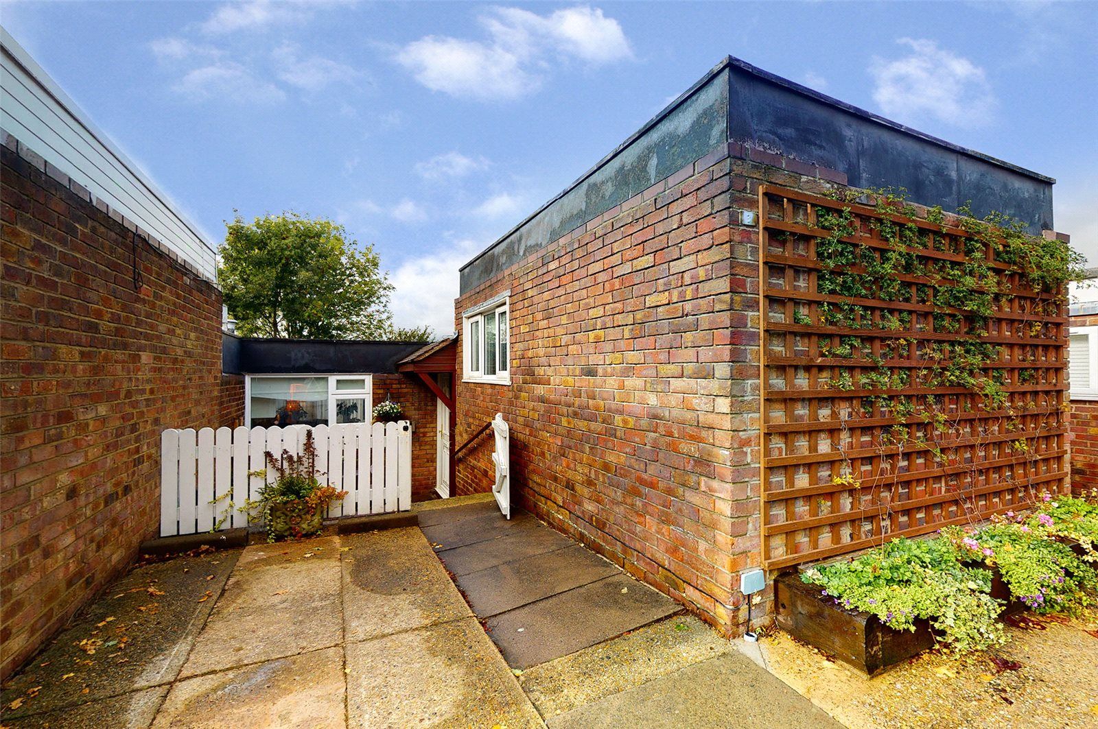 Durrington Close, Woodlands, Basildon, Essex SS16  