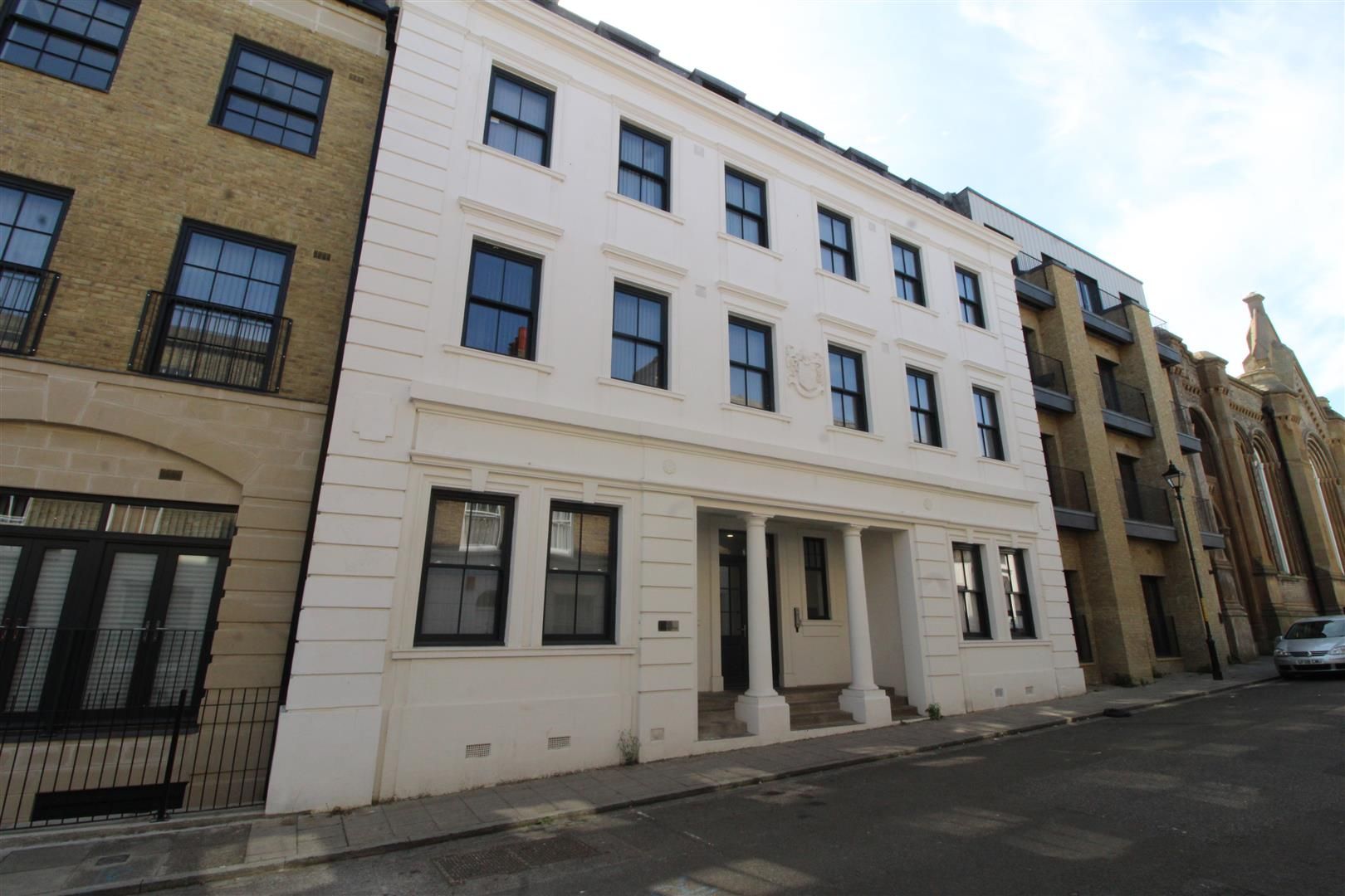 2 bed flat for sale in Queensbridge Drive, Ramsgate CT11 Zoopla