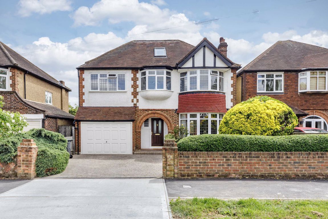 5 bed property for sale in Pine Gardens, Berrylands, Surbiton KT5 Zoopla