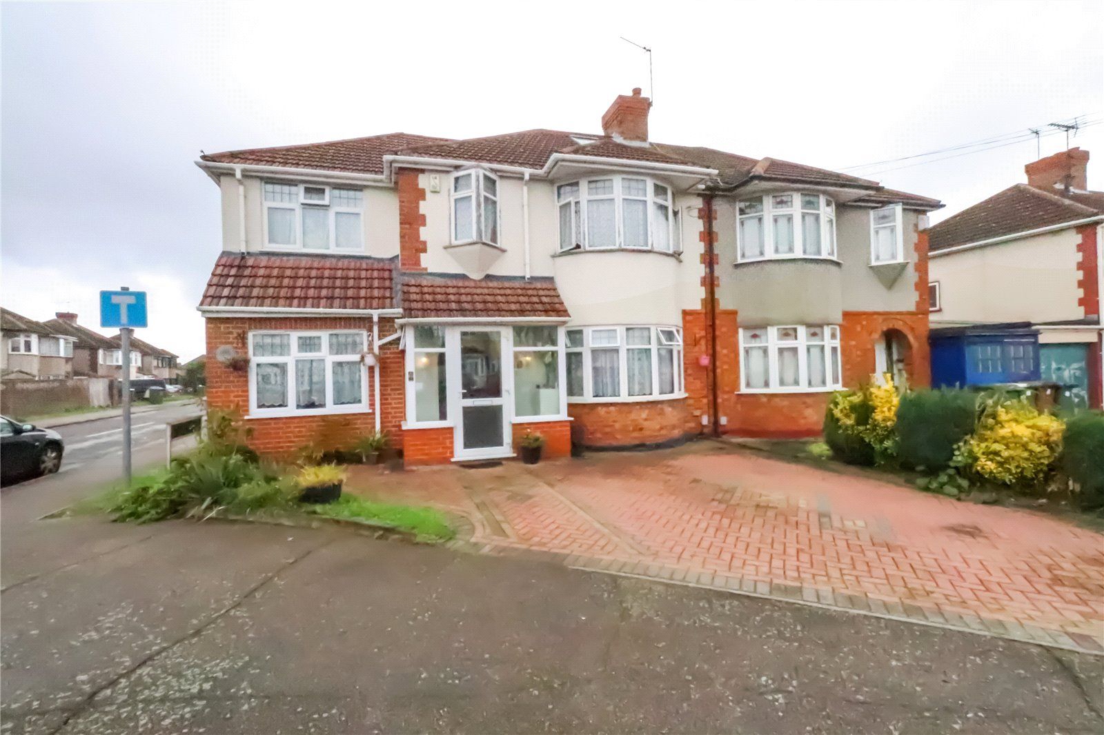 6 bed semidetached house for sale in Parsonage Manorway, Upper