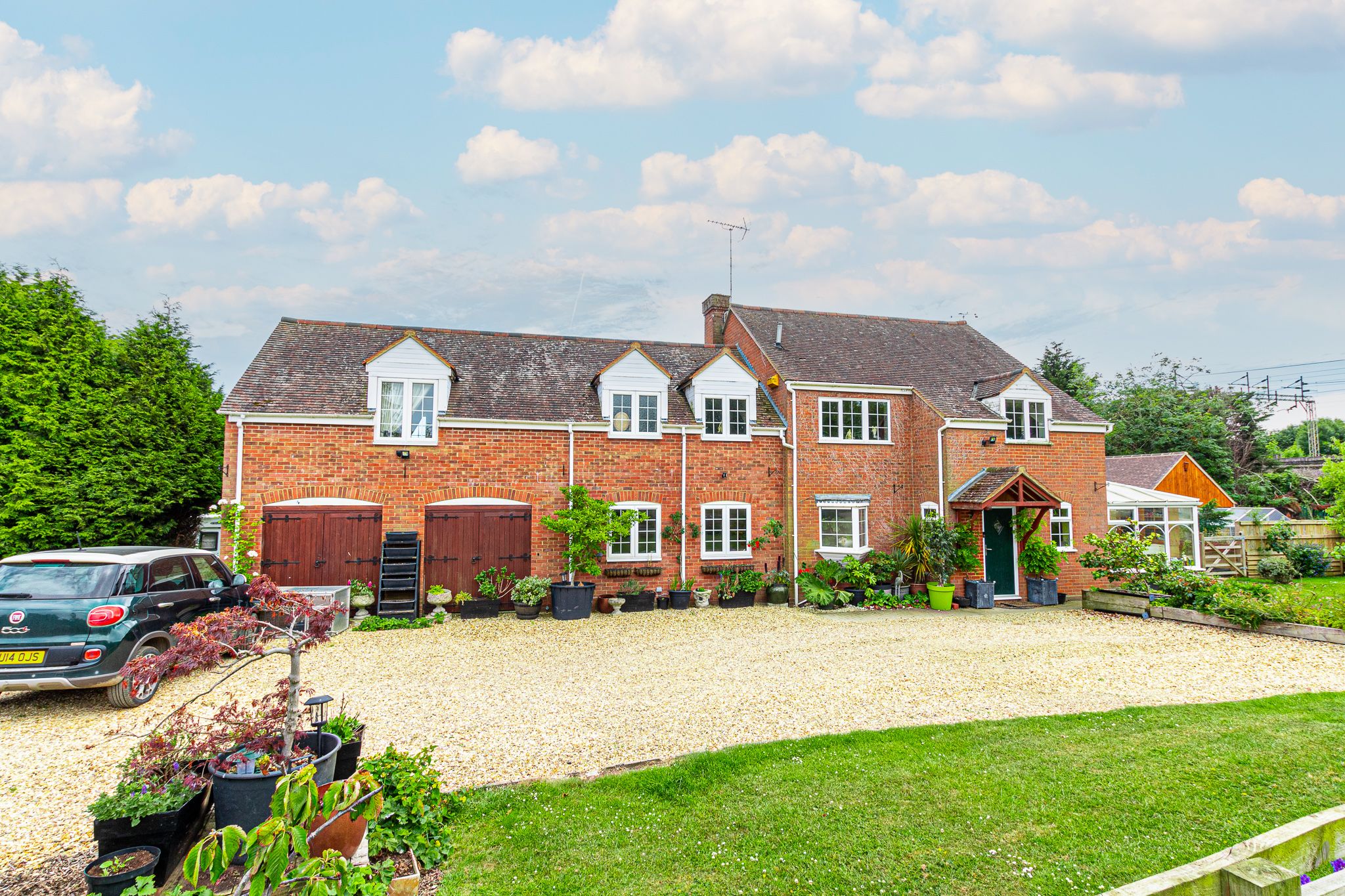 5 bed detached house for sale in Hillersdon Chase, Stoke Hammond