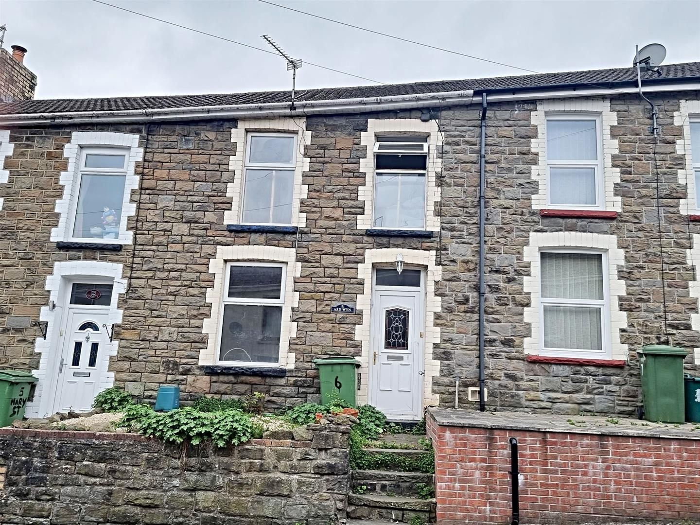 2 bed terraced house for sale in Mary Street, Cilfynydd, Pontypridd