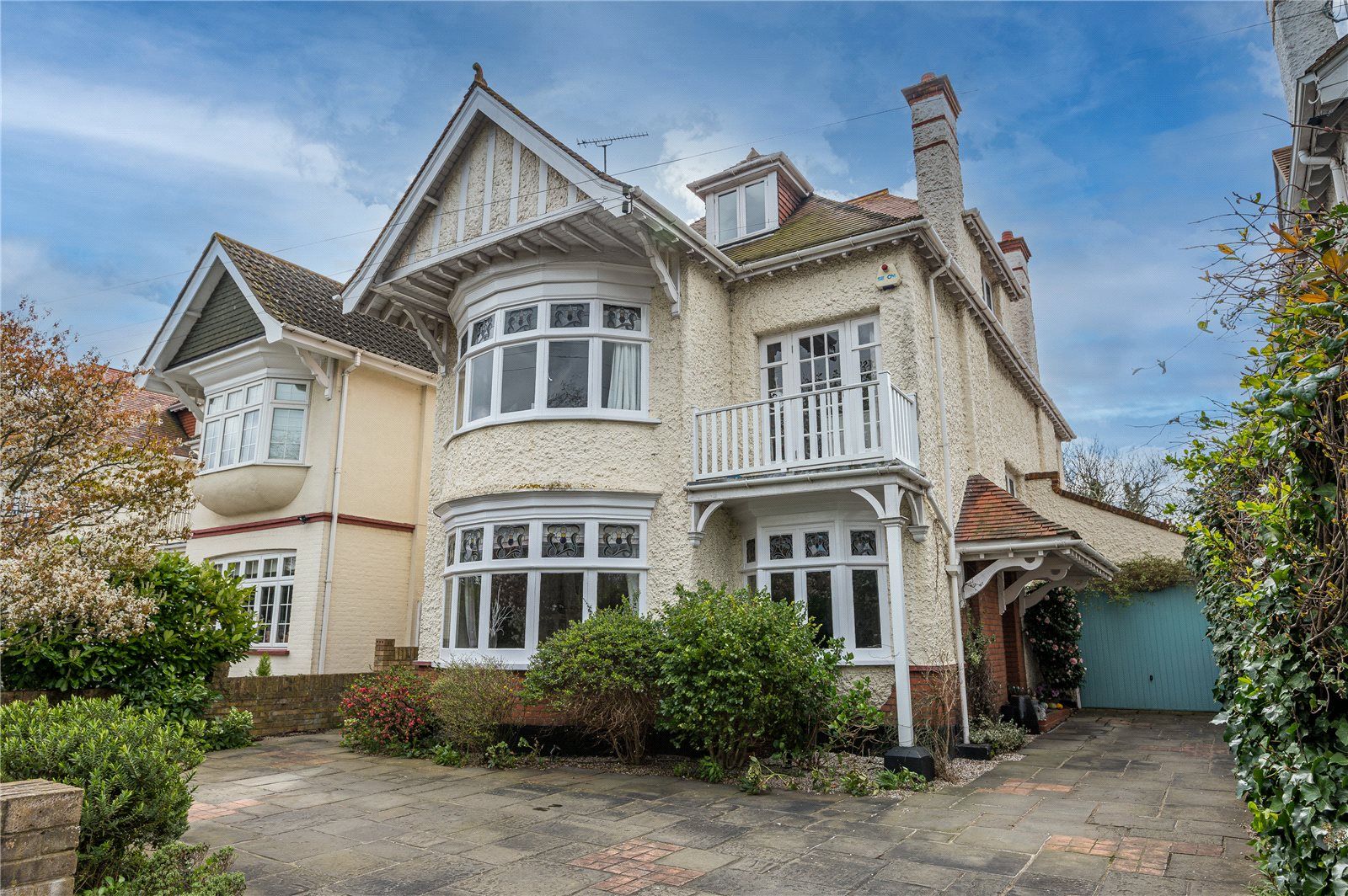 6 bed detached house for sale in Burges Road, Thorpe Bay SS1 Zoopla