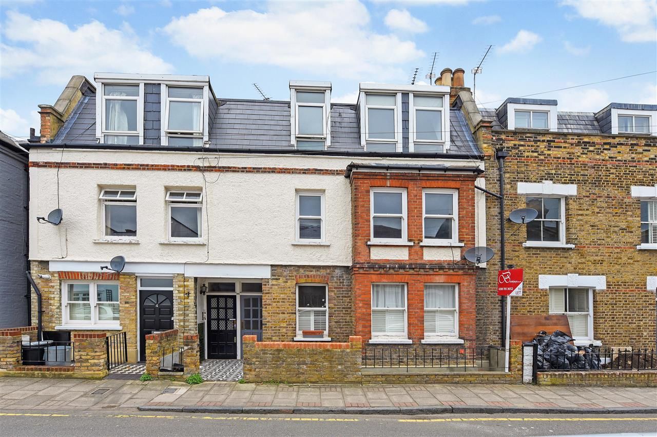 2 bed flat for sale in Wadham Road, Putney, Putney SW15 Zoopla