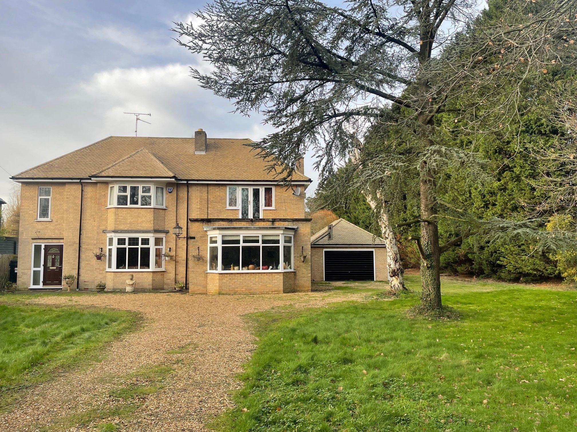 4 bed detached house for sale in Lincoln Road, Glinton, Peterborough