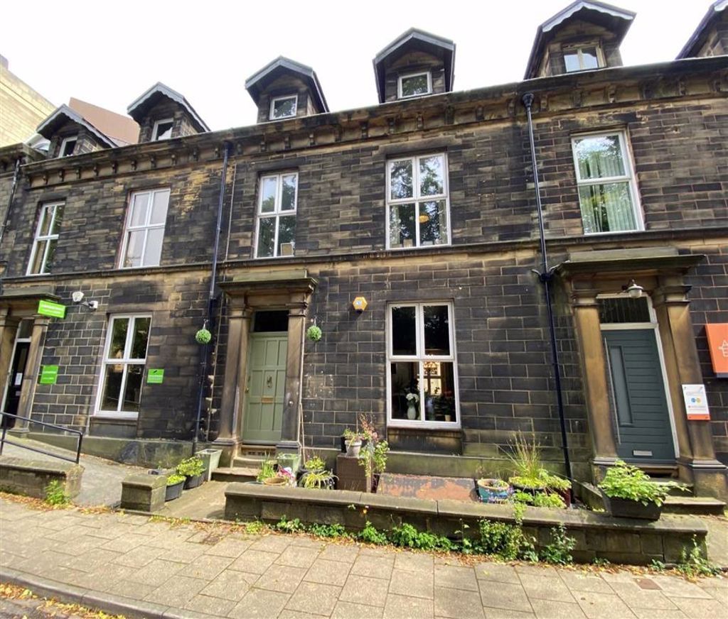 Harrison Road, Halifax HX1  