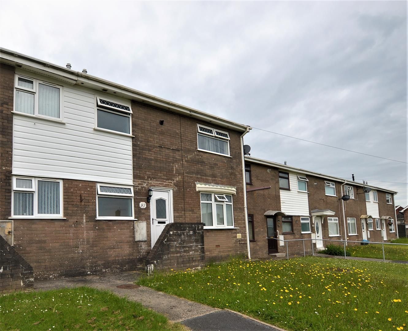 3 bed semidetached house for sale in Tir Einon, Llanelli SA14 Zoopla