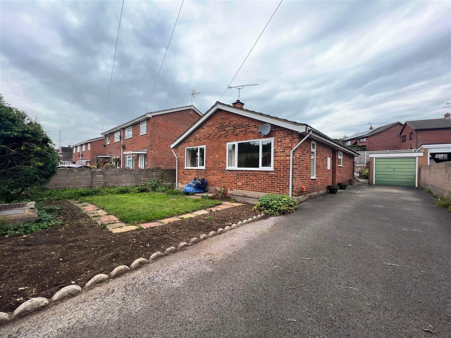 3 bed bungalow to rent in Poolway Place, Coleford GL16 Zoopla