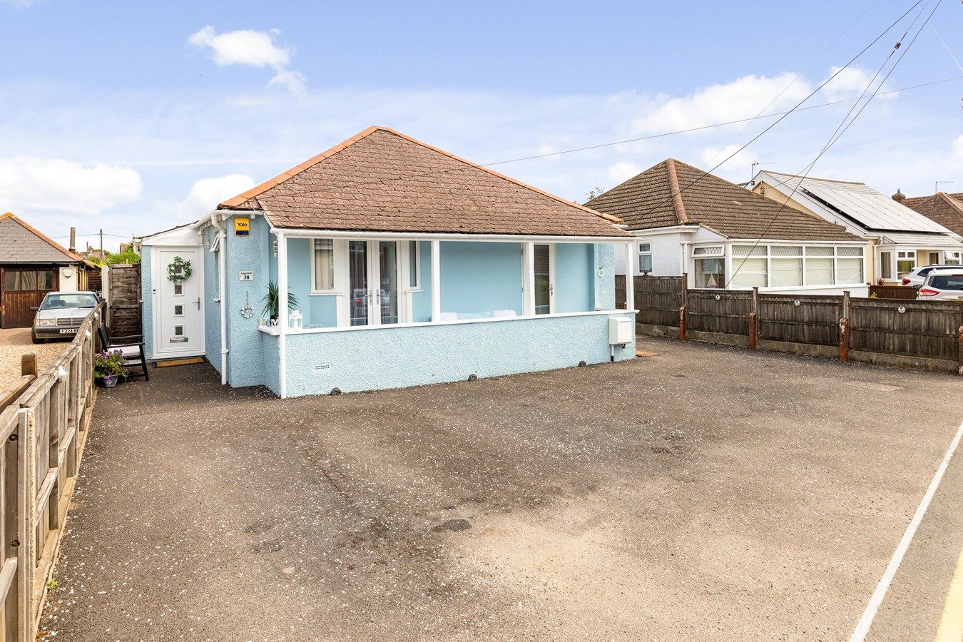 3 bed detached bungalow for sale in Singledge Lane, Whitfield, Dover