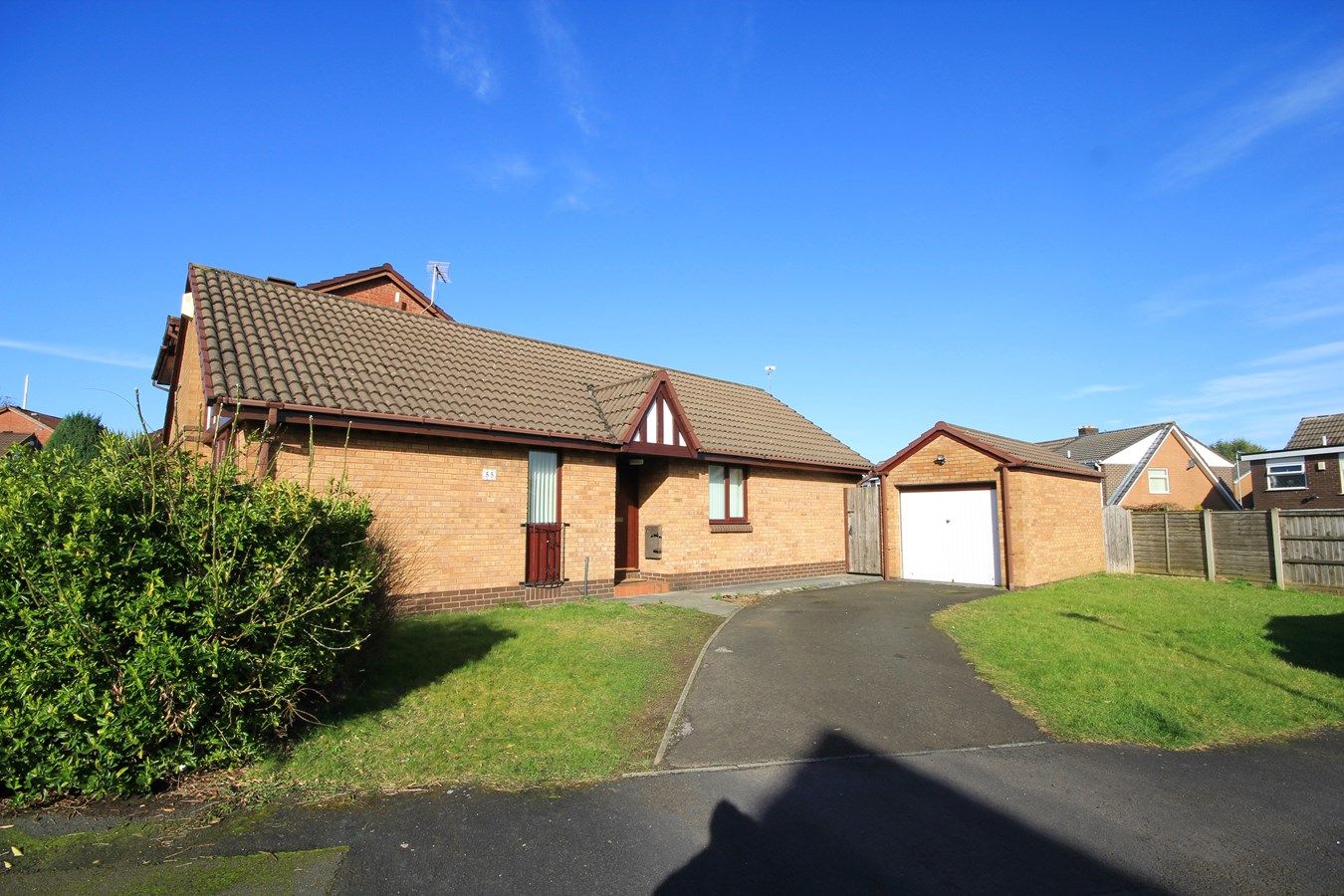 3 bed bungalow for sale in Sunningdale Close, Burtonwood, Warrington