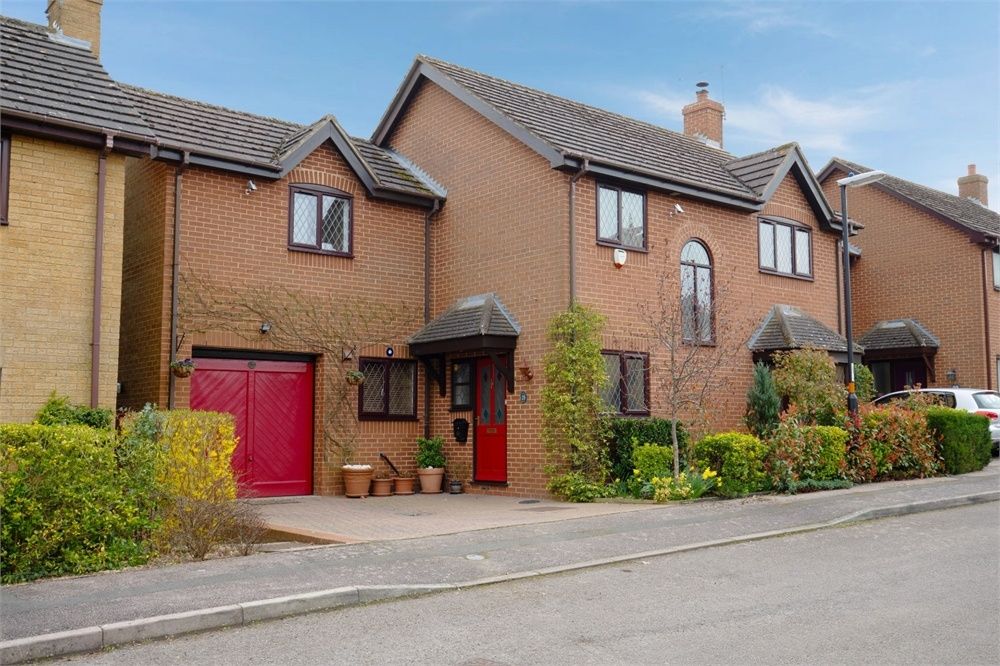 4 bed detached house for sale in Wymington Park, Rushden