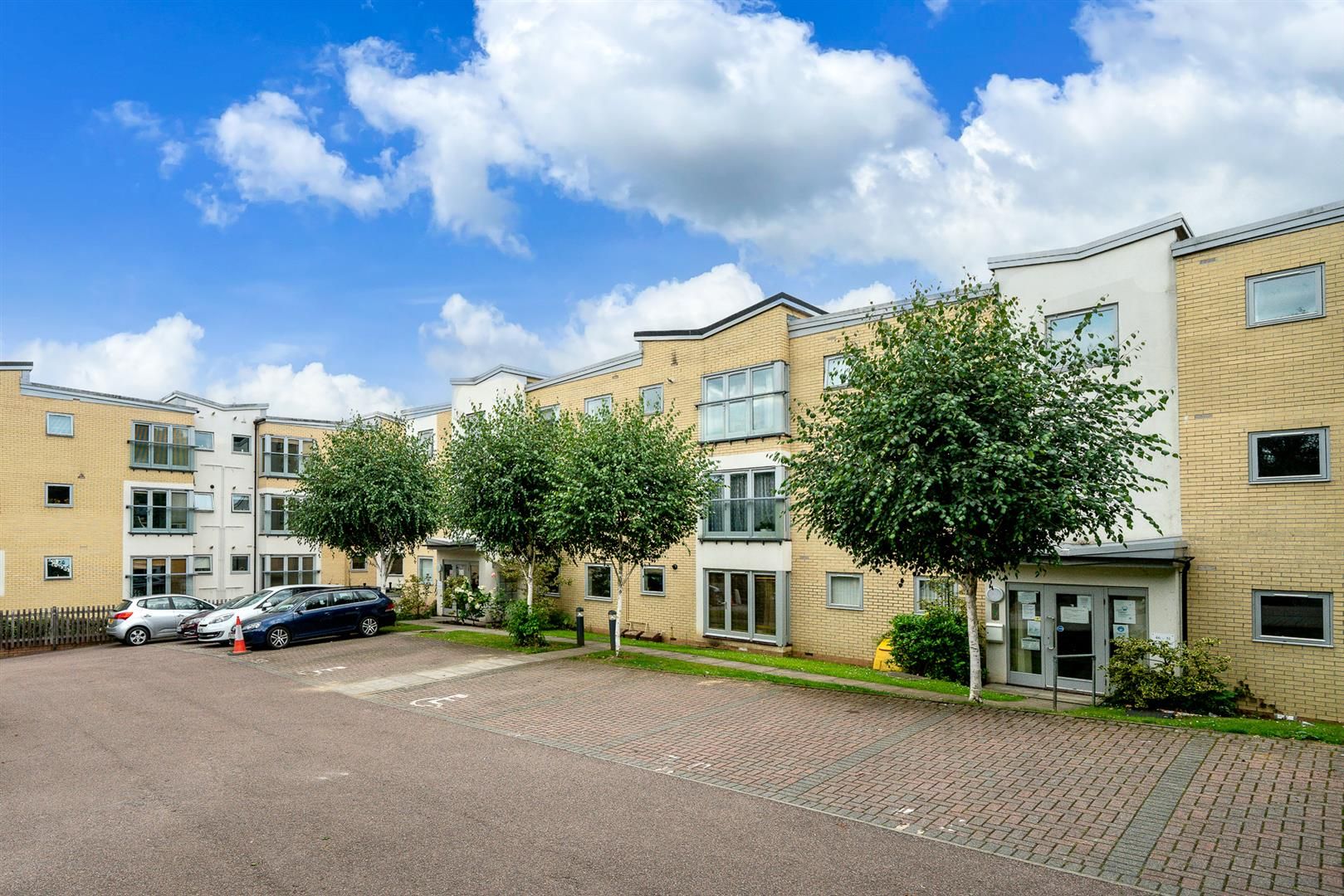 Gadebury Heights, Bury Road, Hemel Hempstead HP1  