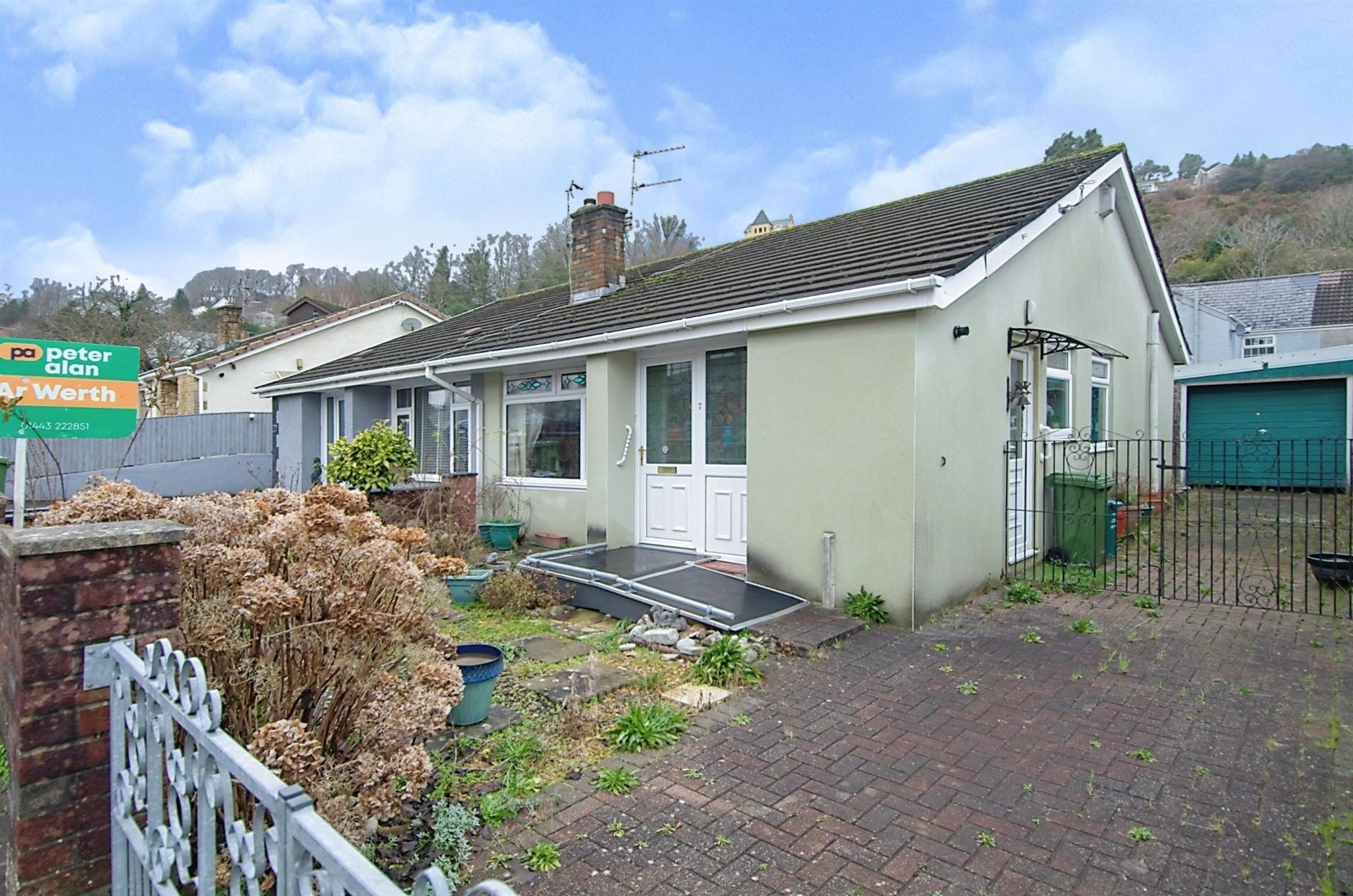 2 bed semidetached bungalow for sale in Southgate Avenue, Llantrisant