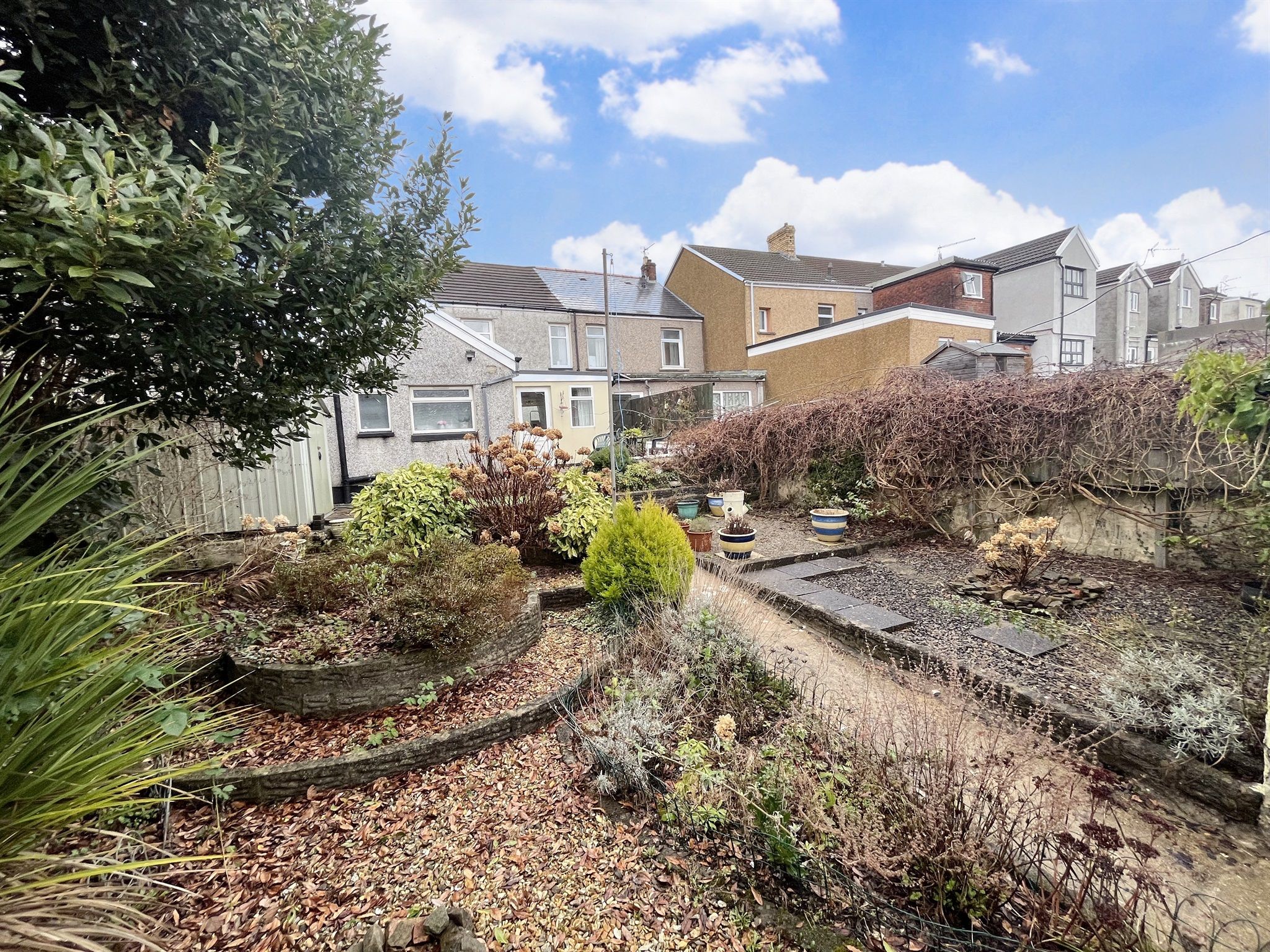 3 bed end terrace house for sale in High Street, Tonyrefail, Porth CF39