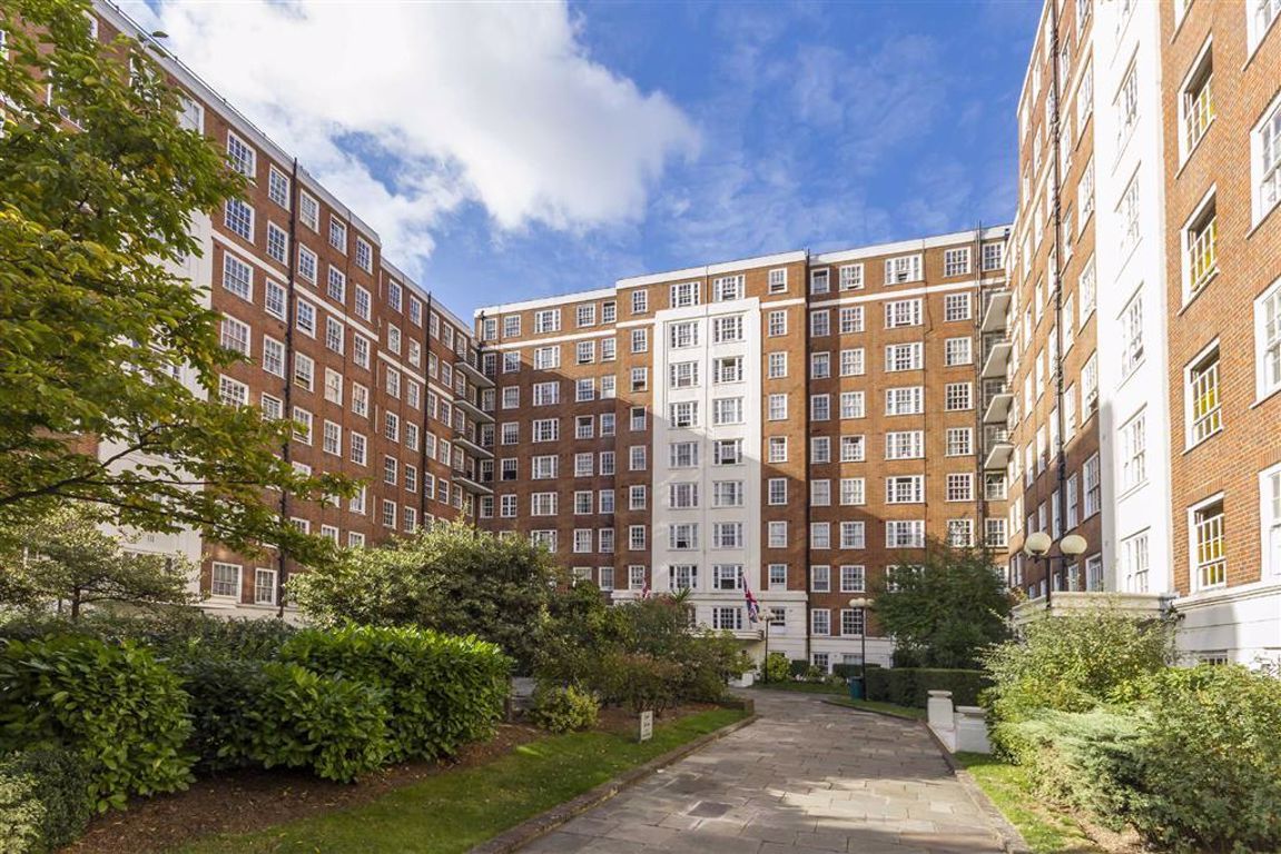 Studio to rent in Edgware Road, London W2 Zoopla