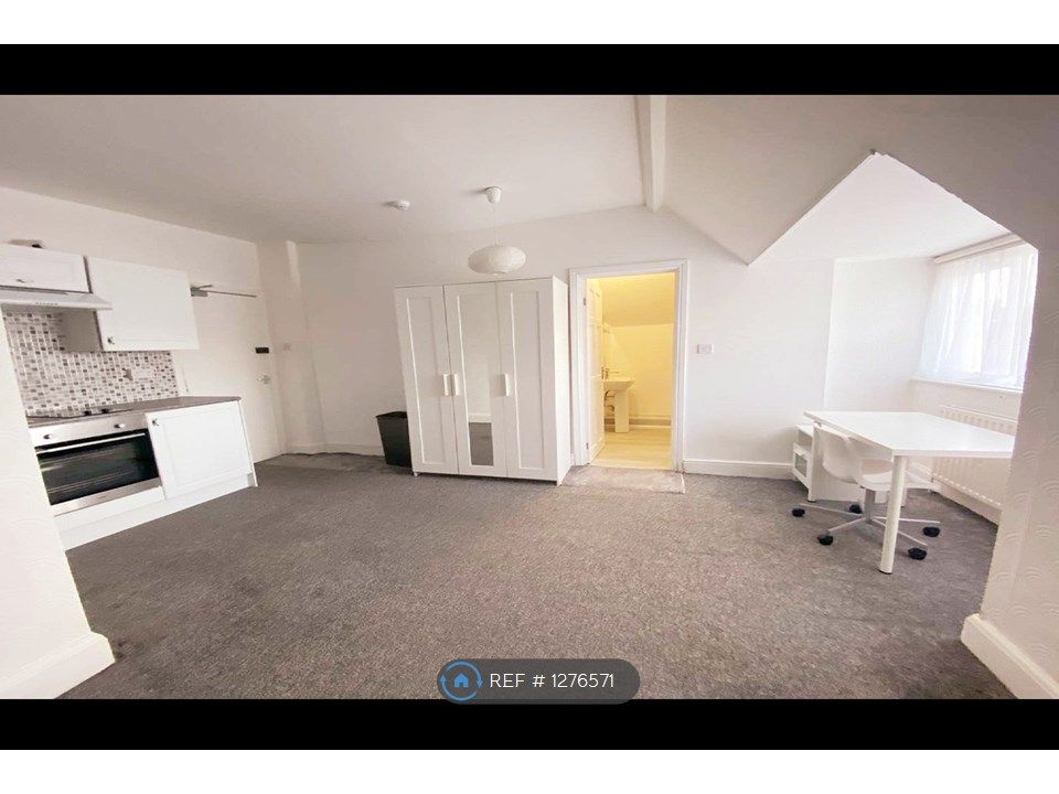 1 bed flat to rent in Queens Park Gardens, Bournemouth BH8 Zoopla