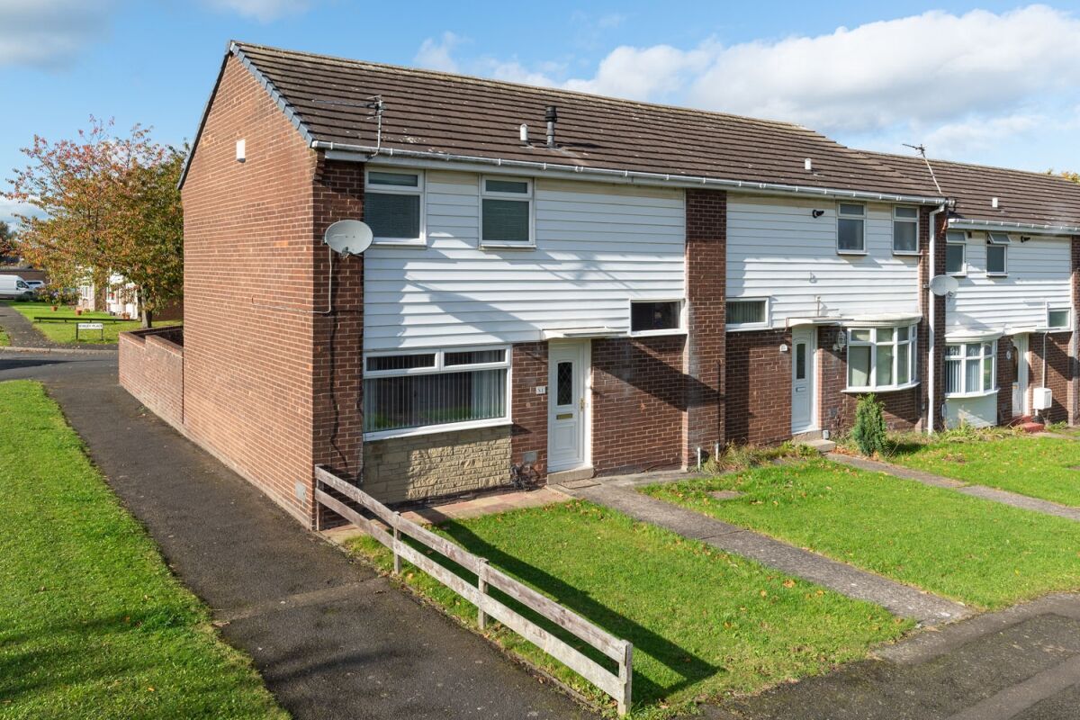 2 bed terraced house for sale in Dewley Place, Hillheads Estate