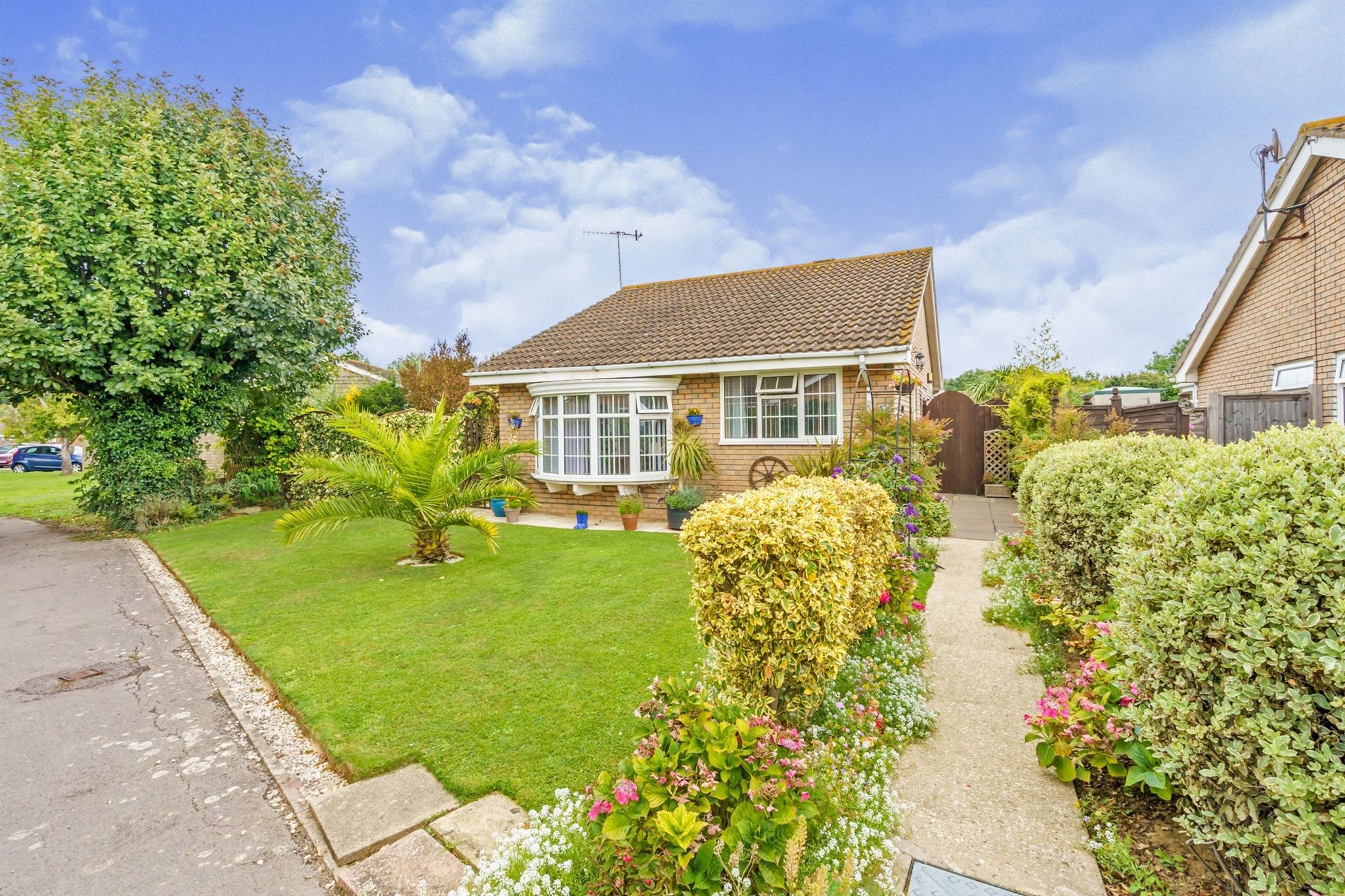 2 bed detached bungalow for sale in Findon Drive, Bognor Regis PO22