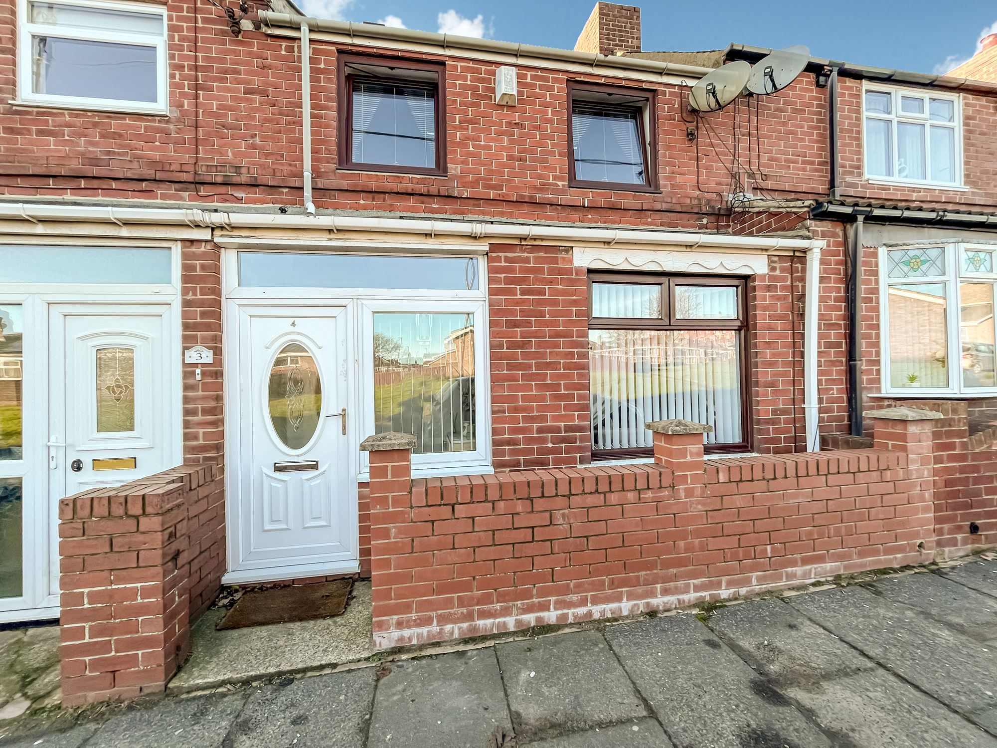 3 bed terraced house for sale in Church Road, HettonLeHole, Houghton