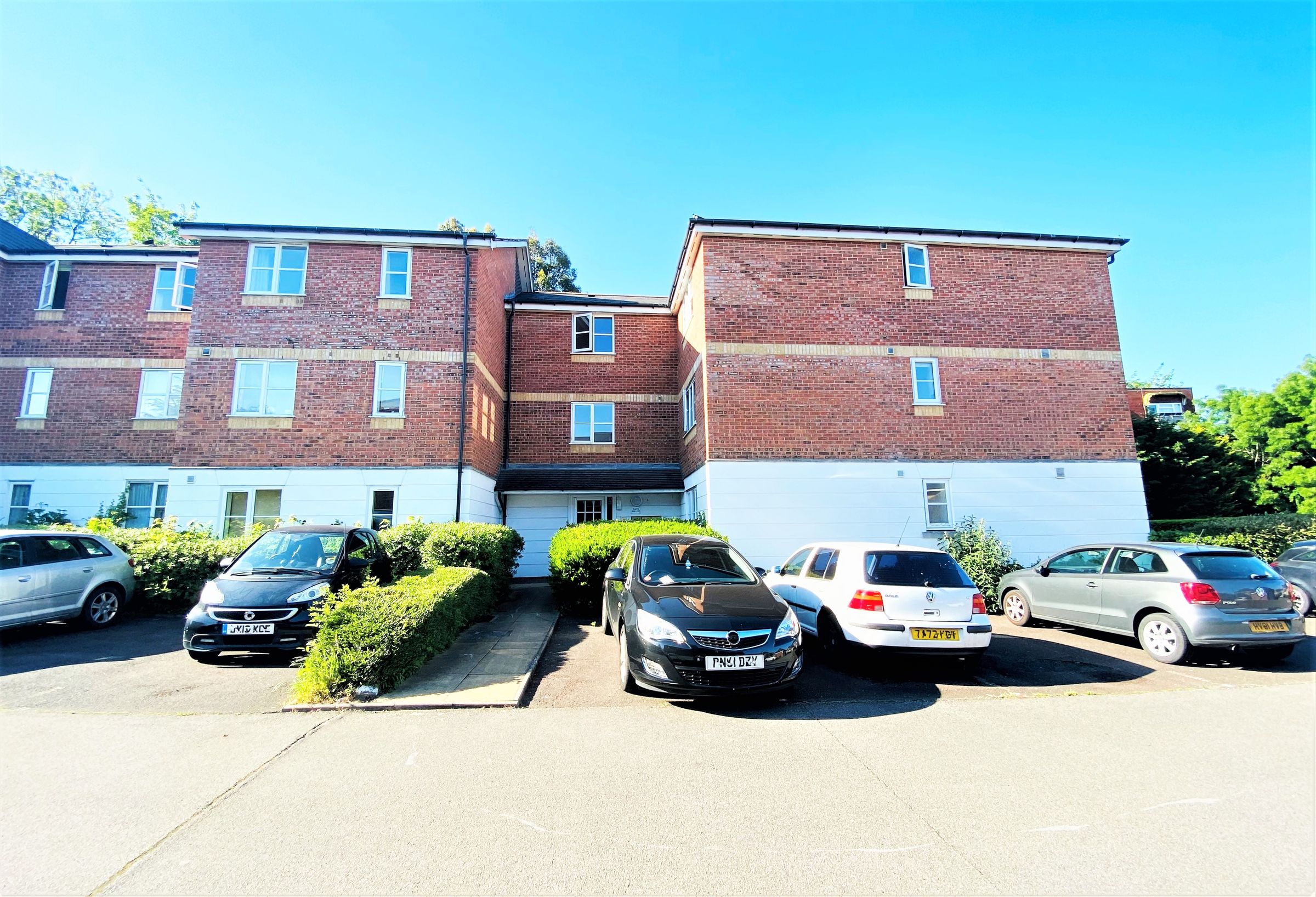 2 bed flat to rent in Leigh Hunt Drive, Southgate N14 Zoopla