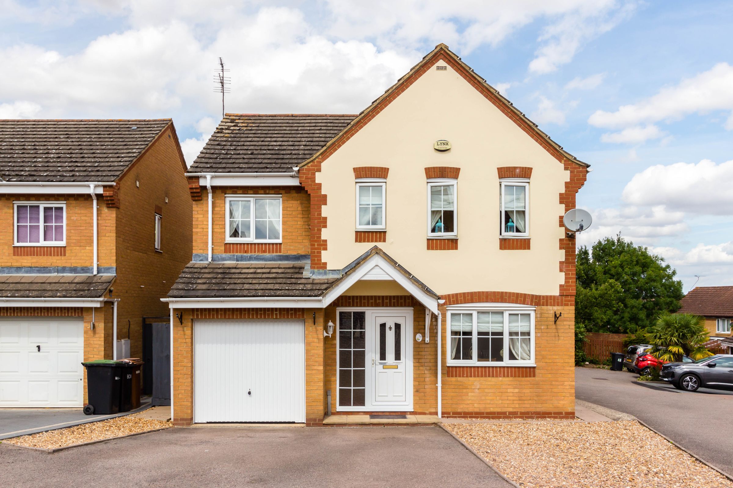 4 bed detached house for sale in Evesham Close, Wellingborough NN8 Zoopla