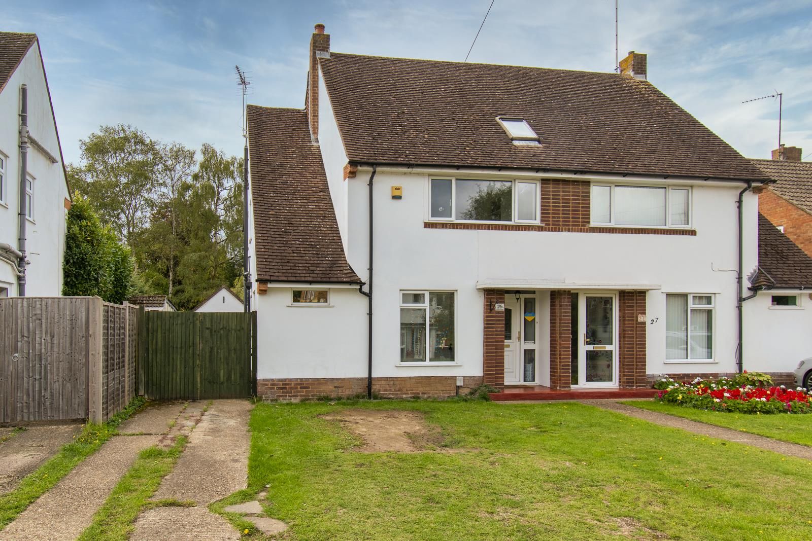 4 bed semidetached house for sale in Avalon Road, Earley, Reading RG6