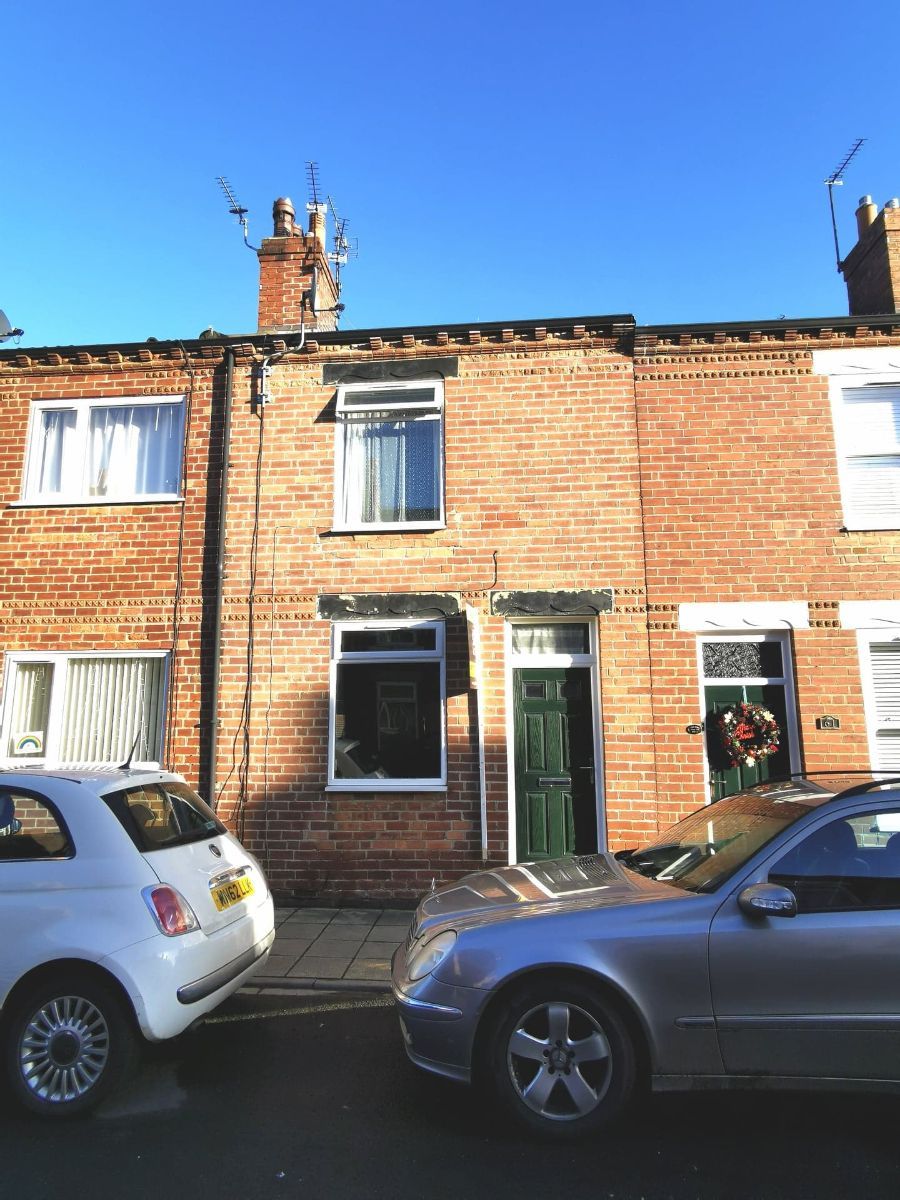 2 bed terraced house for sale in Smawthorne Grove, Castleford WF10 Zoopla