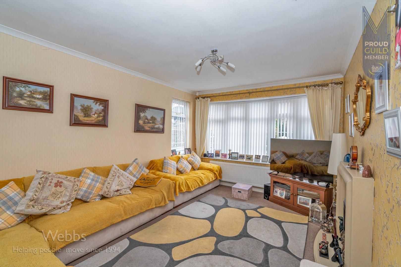 3 bed detached bungalow for sale in Himley Road, Gornal Wood, Dudley