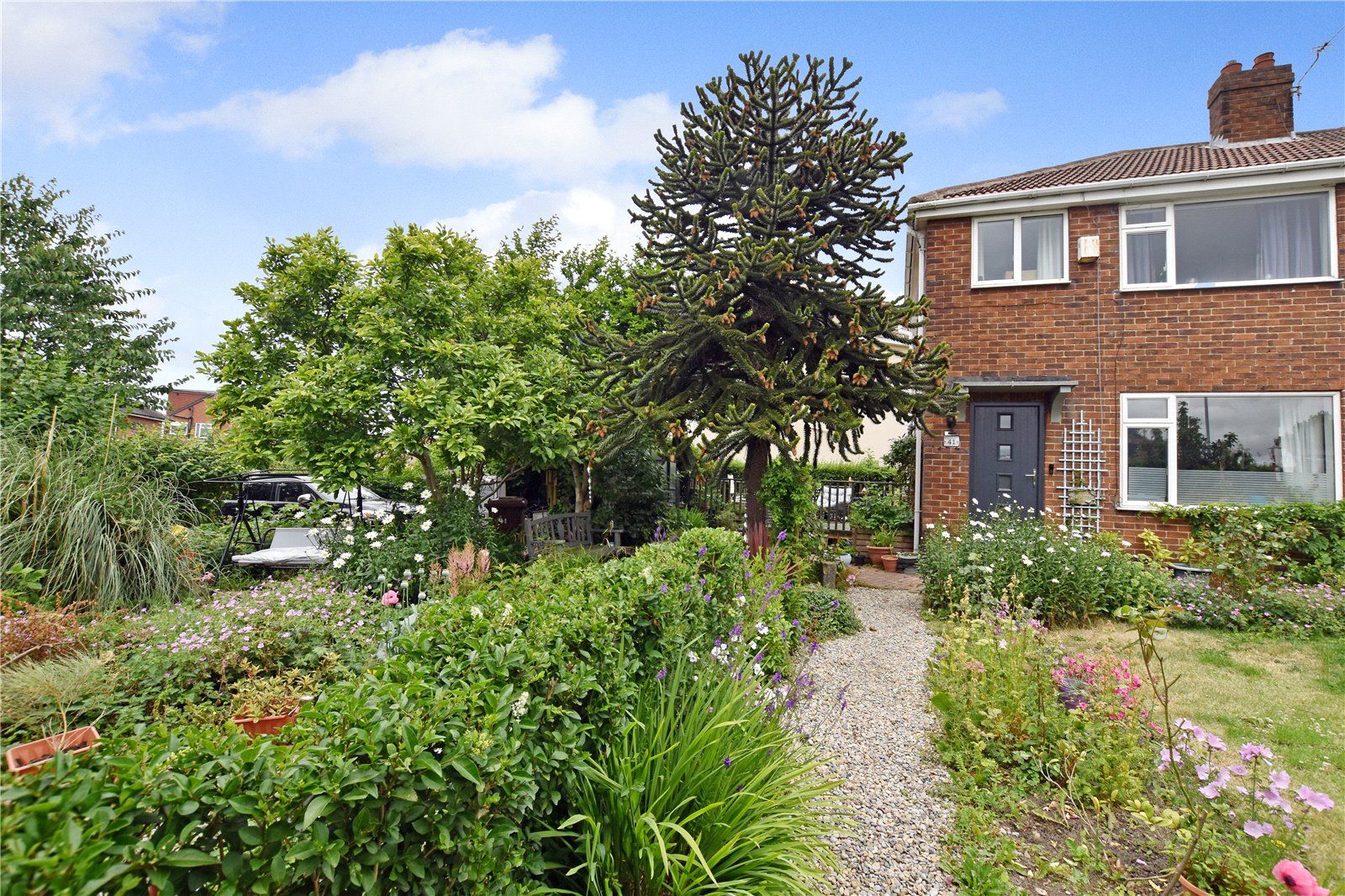 3 bed semidetached house for sale in Harthill Parade, Gildersome