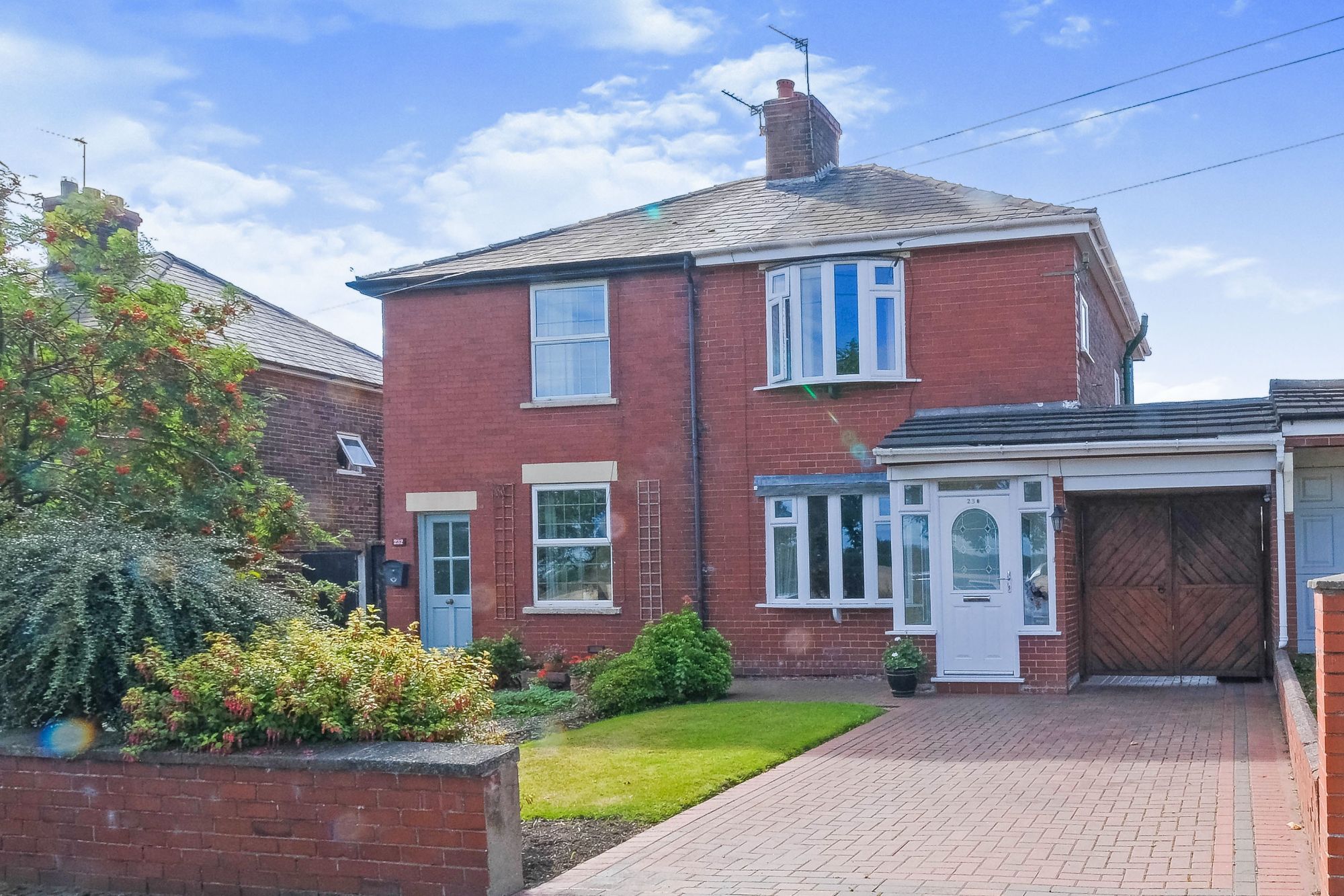 3 bed semidetached house for sale in Derby Road, Widnes WA8 Zoopla