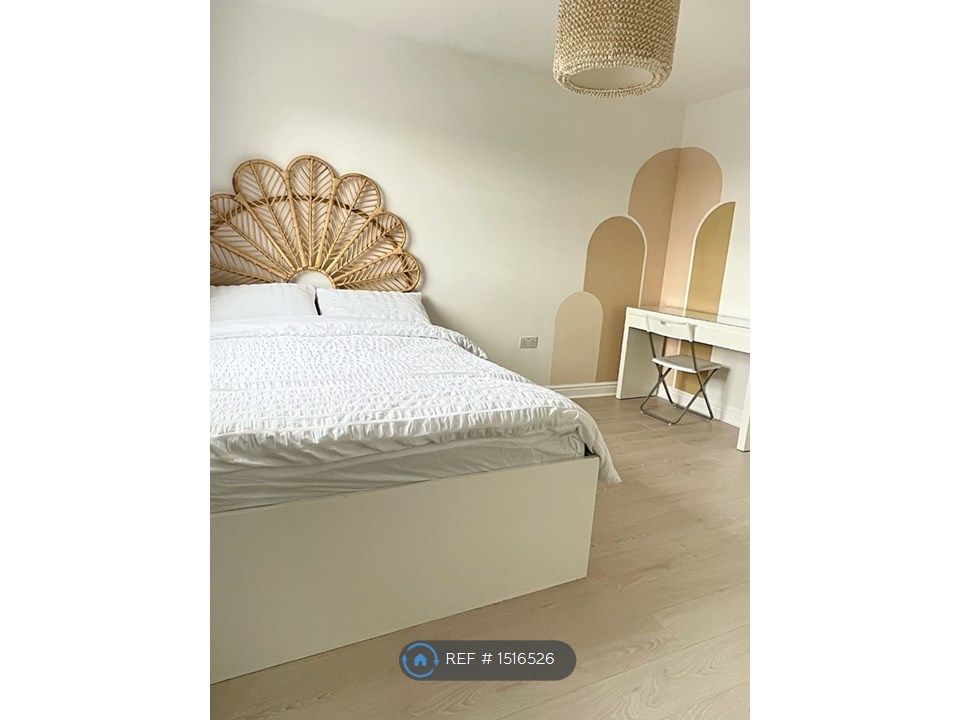 Room to rent in Rainbow Road, Erith DA8 Zoopla