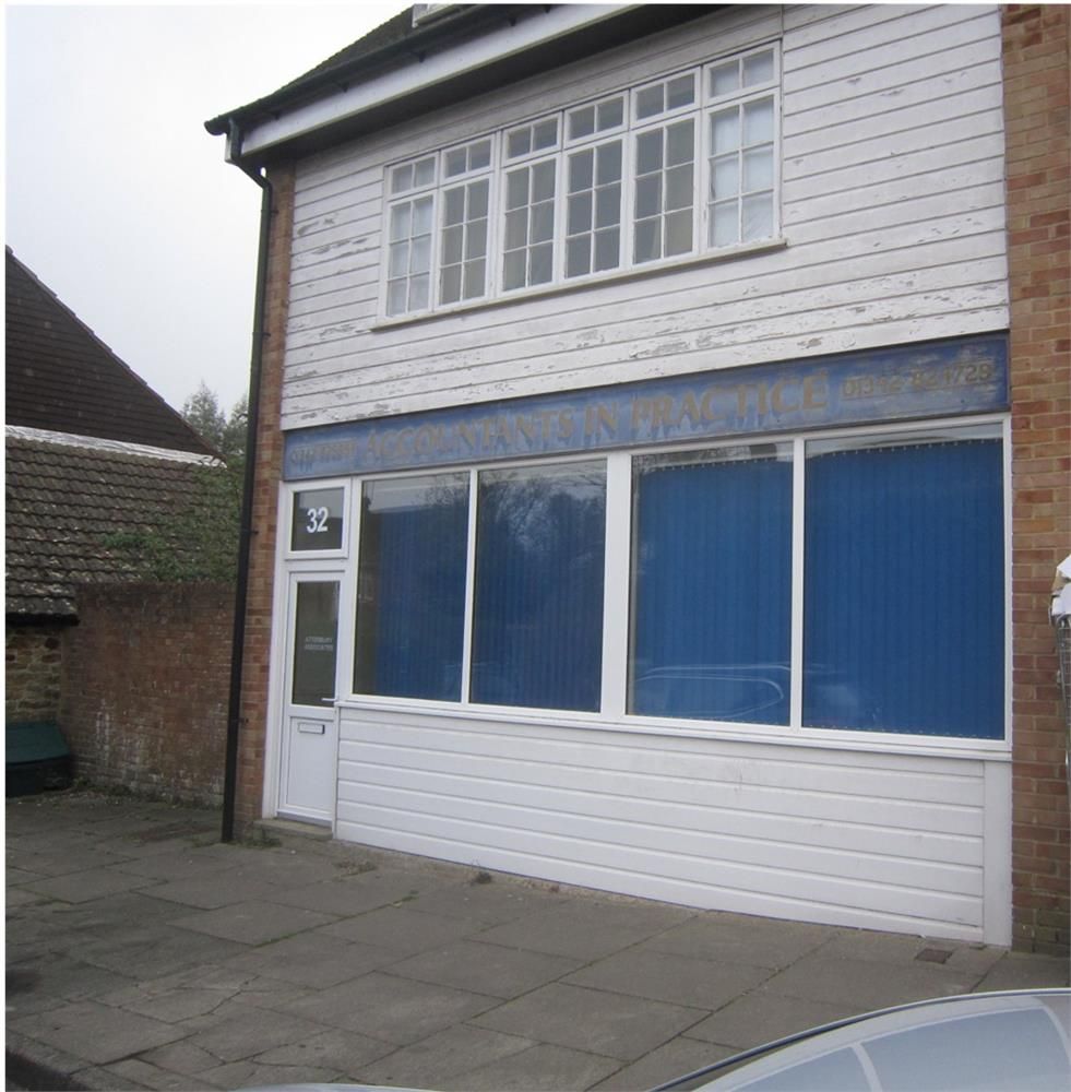 Retail premises to let in 32 Maypole Road, Ashurst Wood, East Grinstead