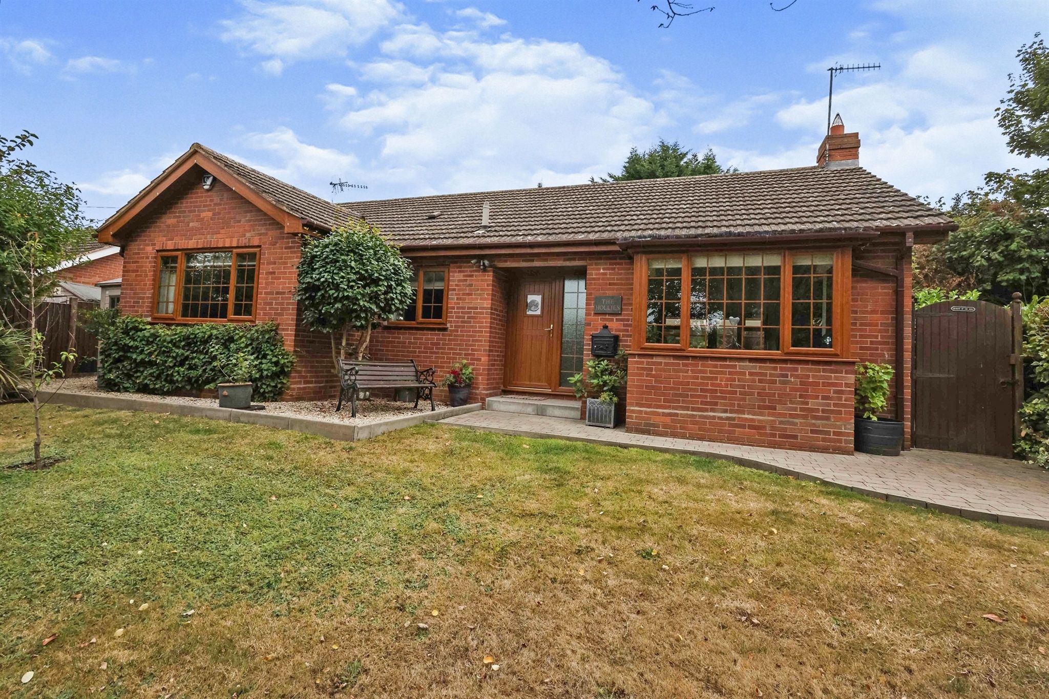 3 bed bungalow for sale in Upton Road, Callow End, Worcester WR2 Zoopla
