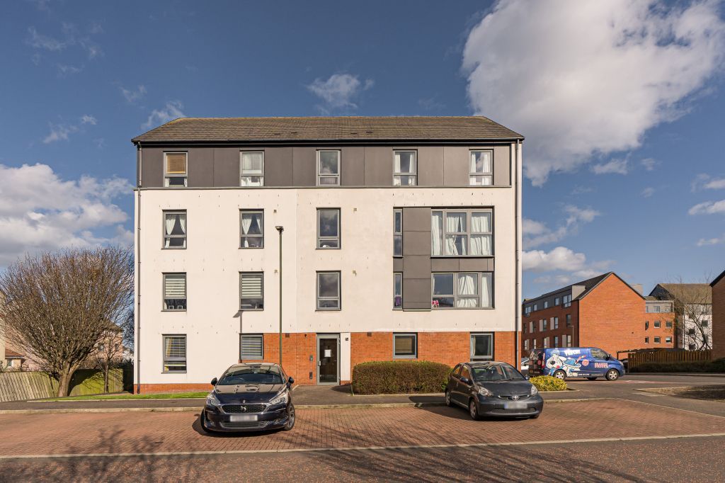 66/4 Ferry Gait Drive, Edinburgh EH4
