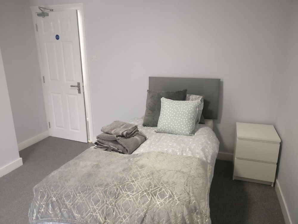 6 bed shared to rent in Colney Road, Dartford DA1 Zoopla