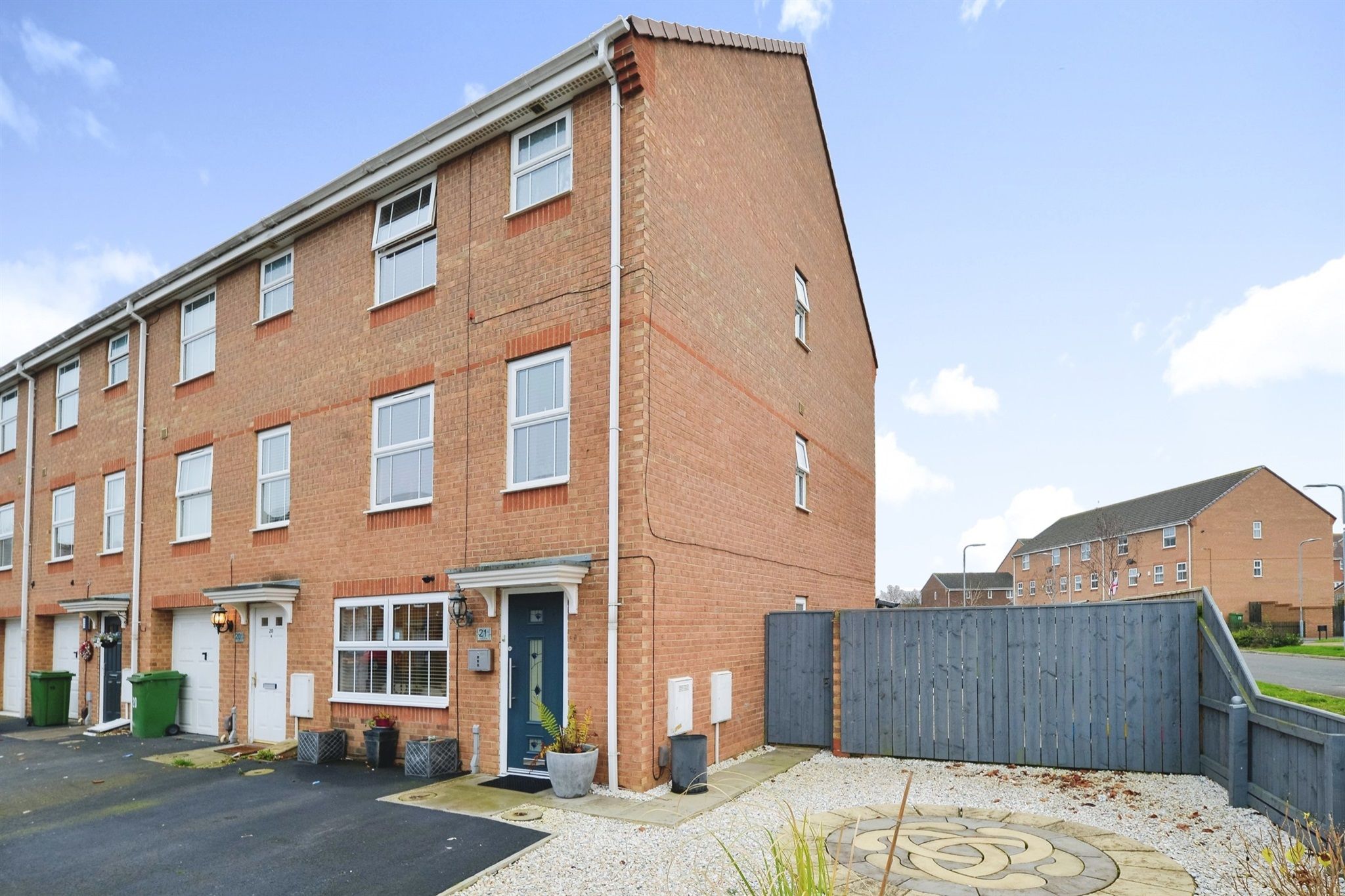 5 bed end terrace house for sale in Elkington Close, Thornaby, Stockton