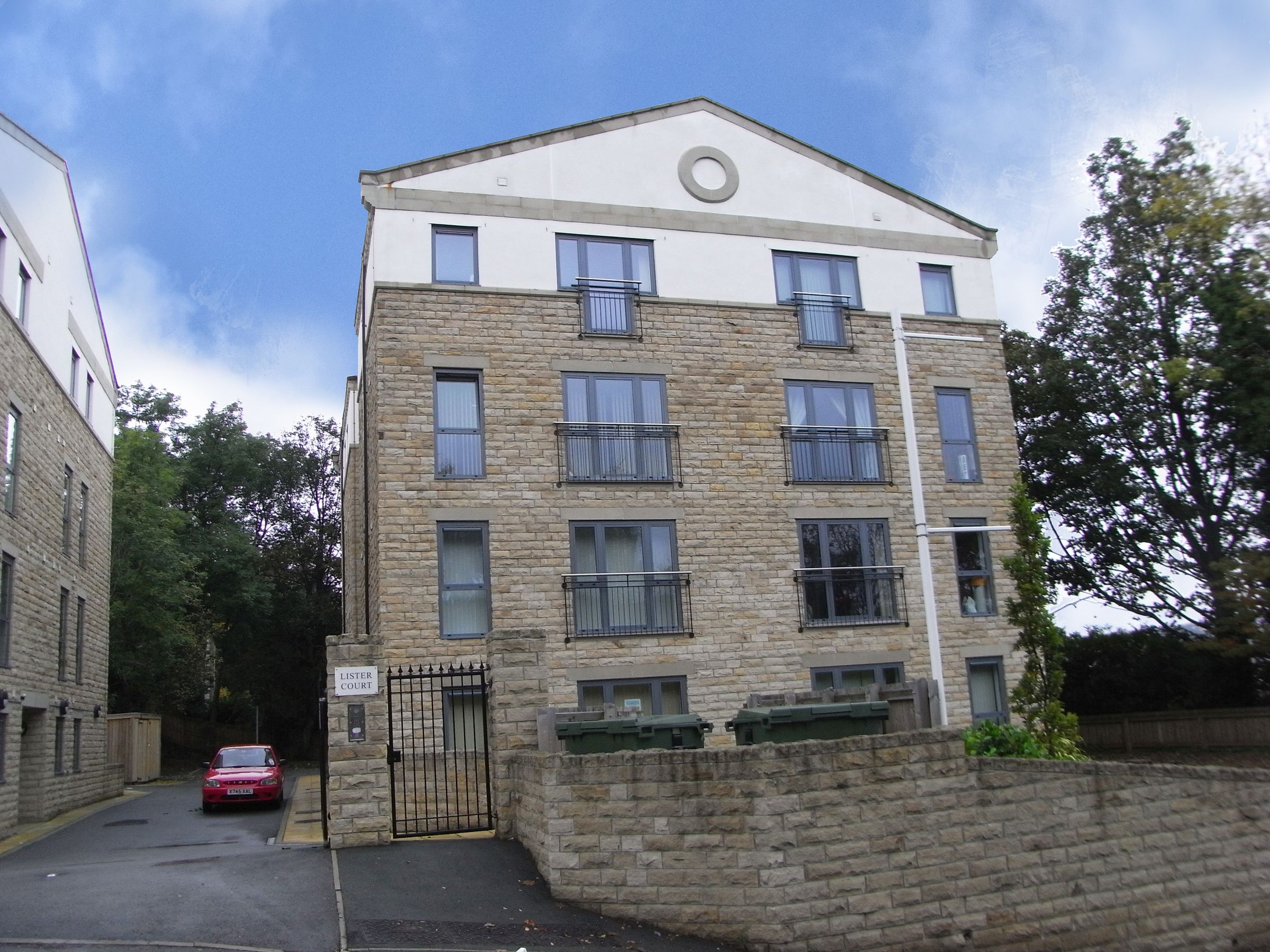 Lister Court, Cunliffe Road, Bradford, West Yorkshire BD8  
