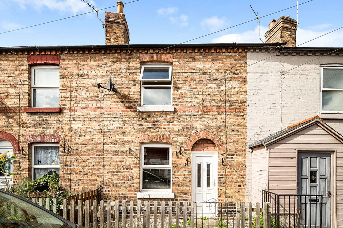 2 bed terraced house for sale in Prince Street, Oswestry, Shropshire