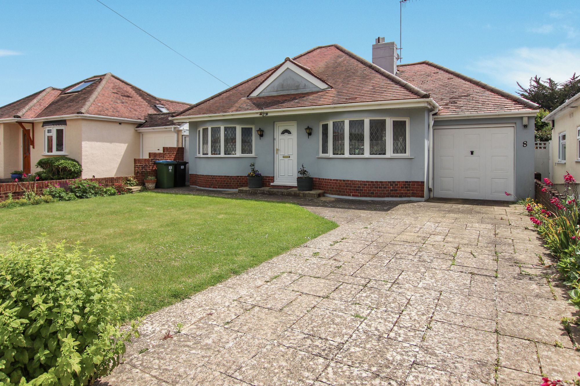 2 bed detached bungalow for sale in Cissbury Road, Ferring BN12 Zoopla