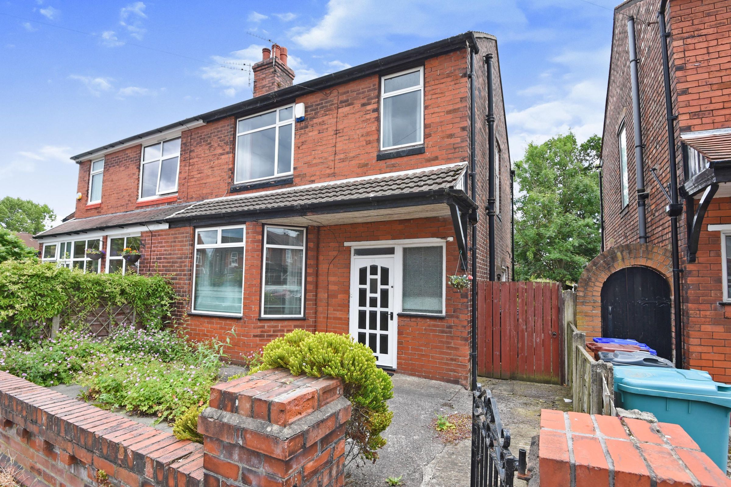 3 bed semidetached house for sale in Brocklebank Road, Manchester