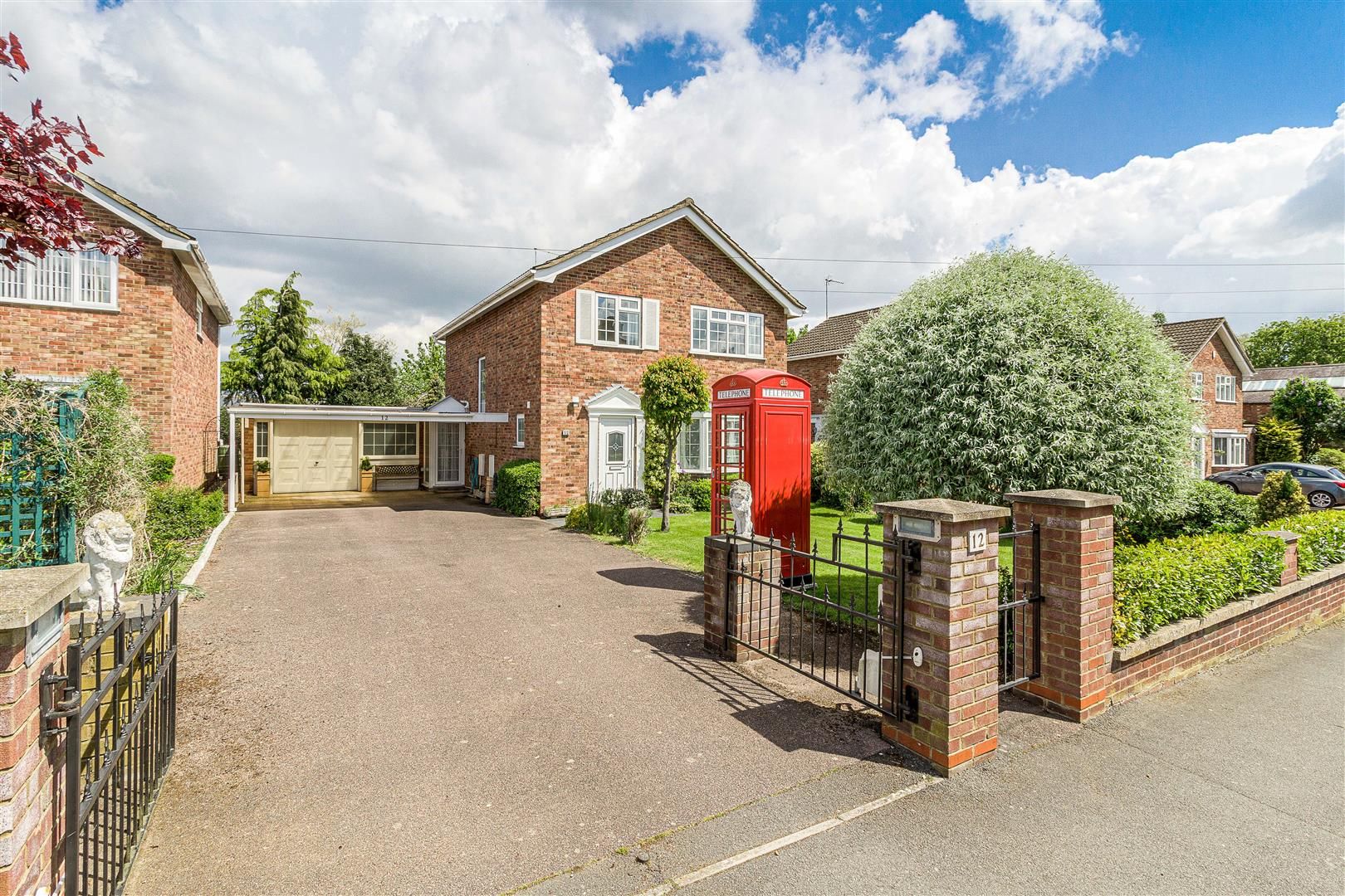 Debdale Road, Hatton Park, Wellingborough NN8