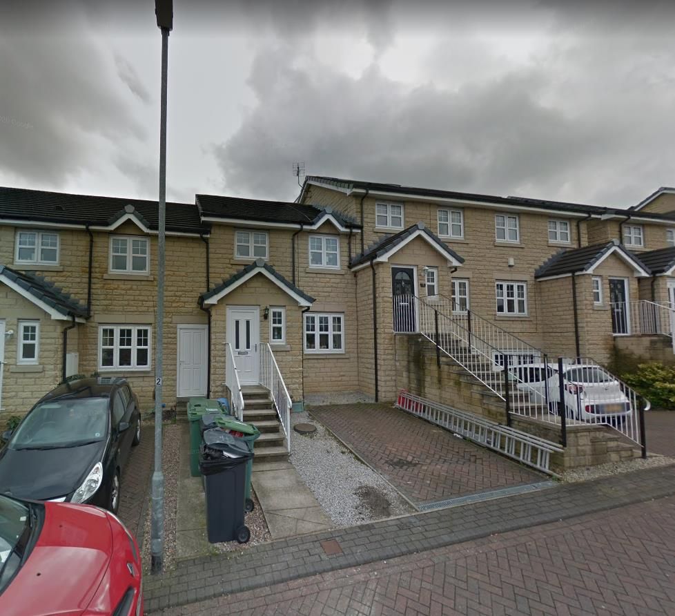 3 bed terraced house for sale in 5 Spring Mills Grove, Batley WF17 Zoopla