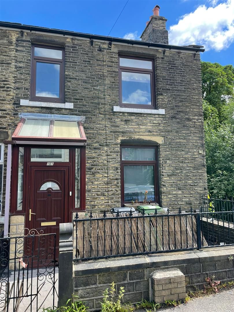 2 bed property for sale in Moor End Road, Lockwood, Huddersfield HD4