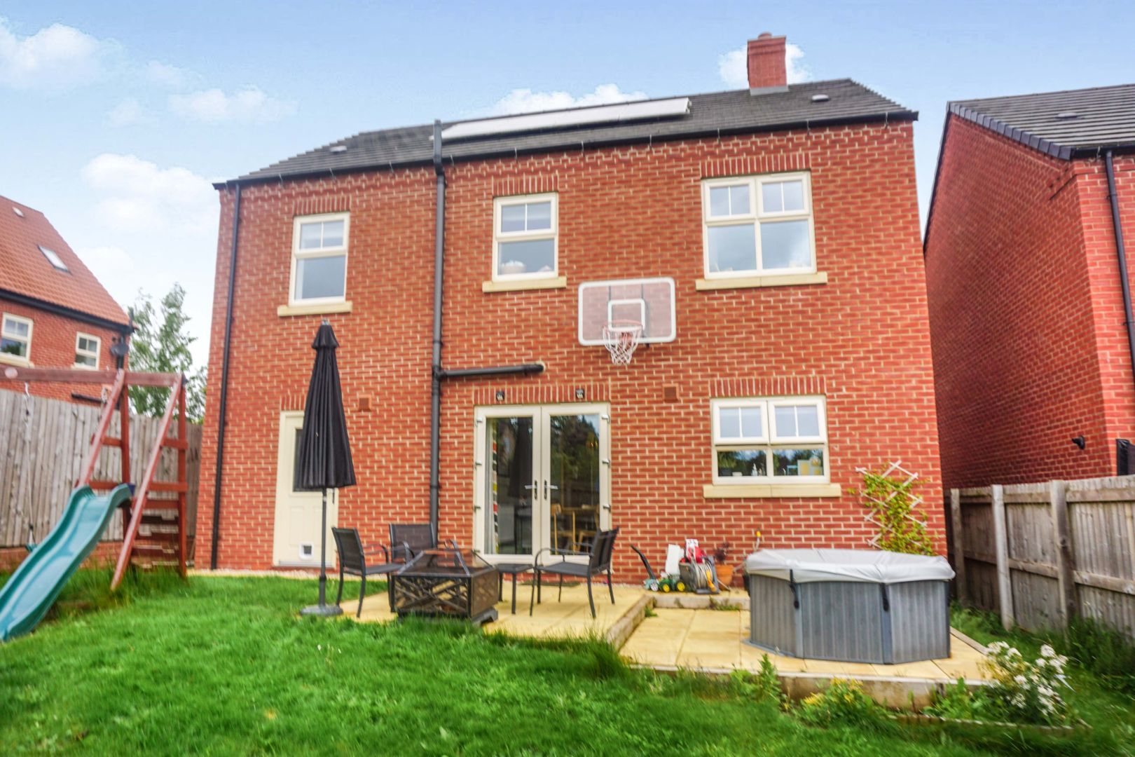 Weaving Gardens, Sherwood NG5  