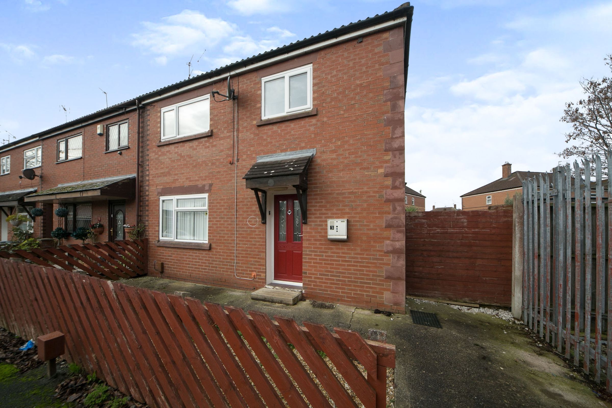 3 bed end terrace house for sale in Woodvale Road, Little Sutton