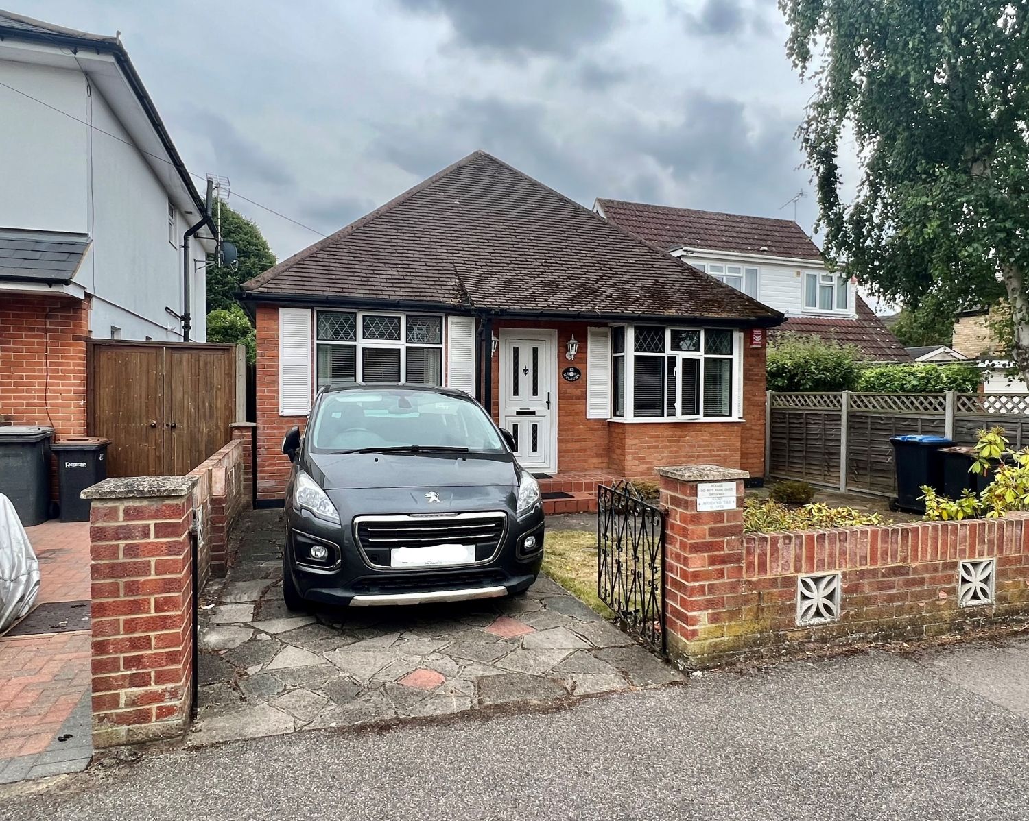 2 bed bungalow for sale in Limes Road, Egham, Surrey TW20 Zoopla