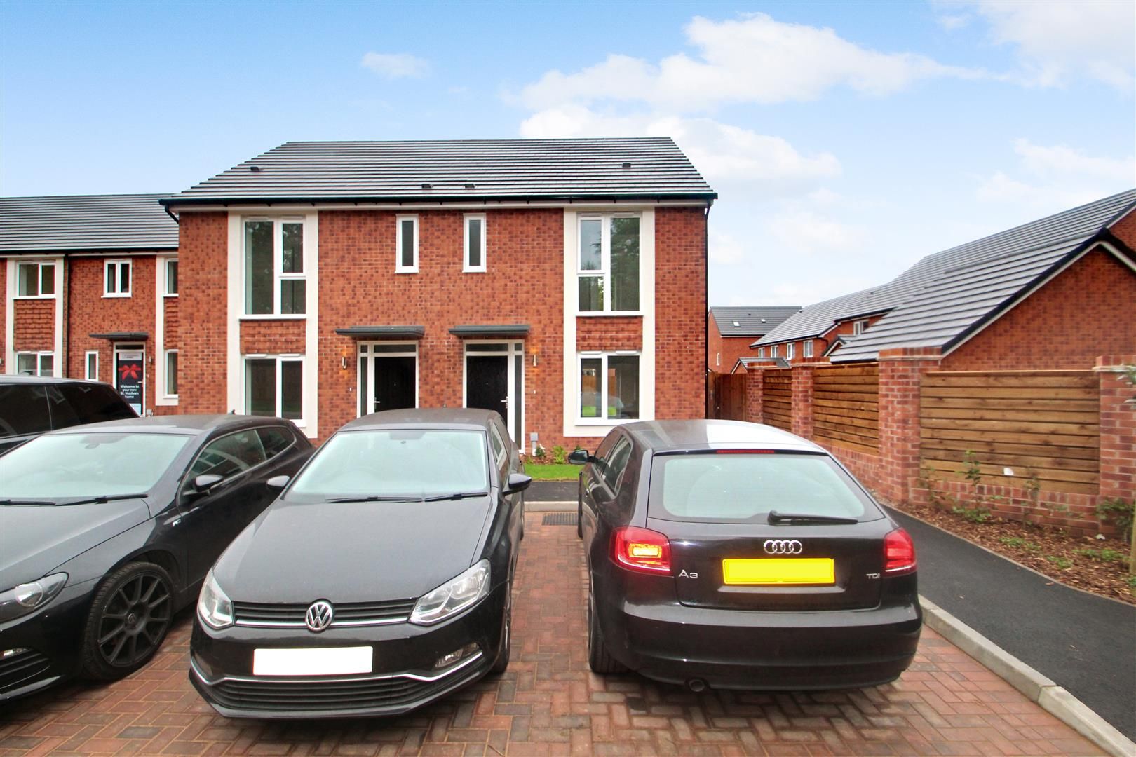 3 bed semidetached house to rent in Marshall Lane, Blythe Fields