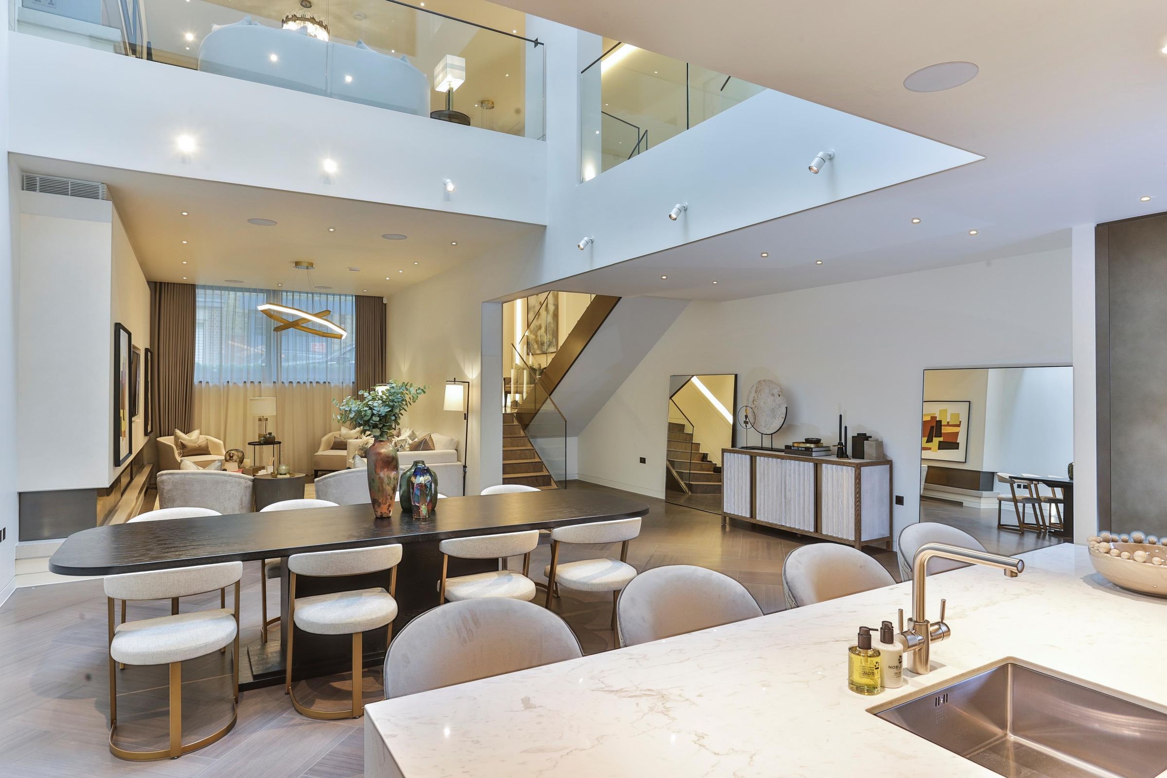 The Beaumont Townhouses, 22B Beaumont Mews, Marylebone, London W1G