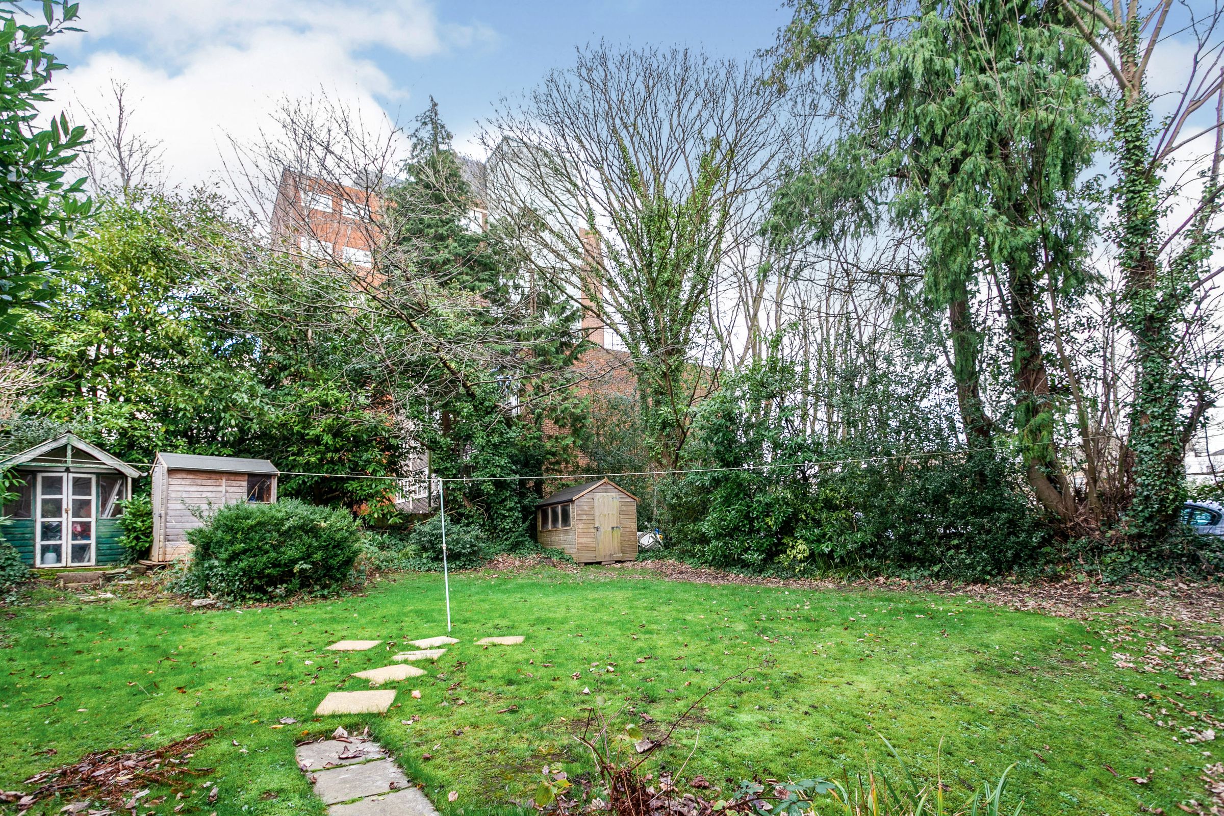 Flat 2, 2 Clanricarde Gardens, Tunbridge Wells, Kent TN1  
